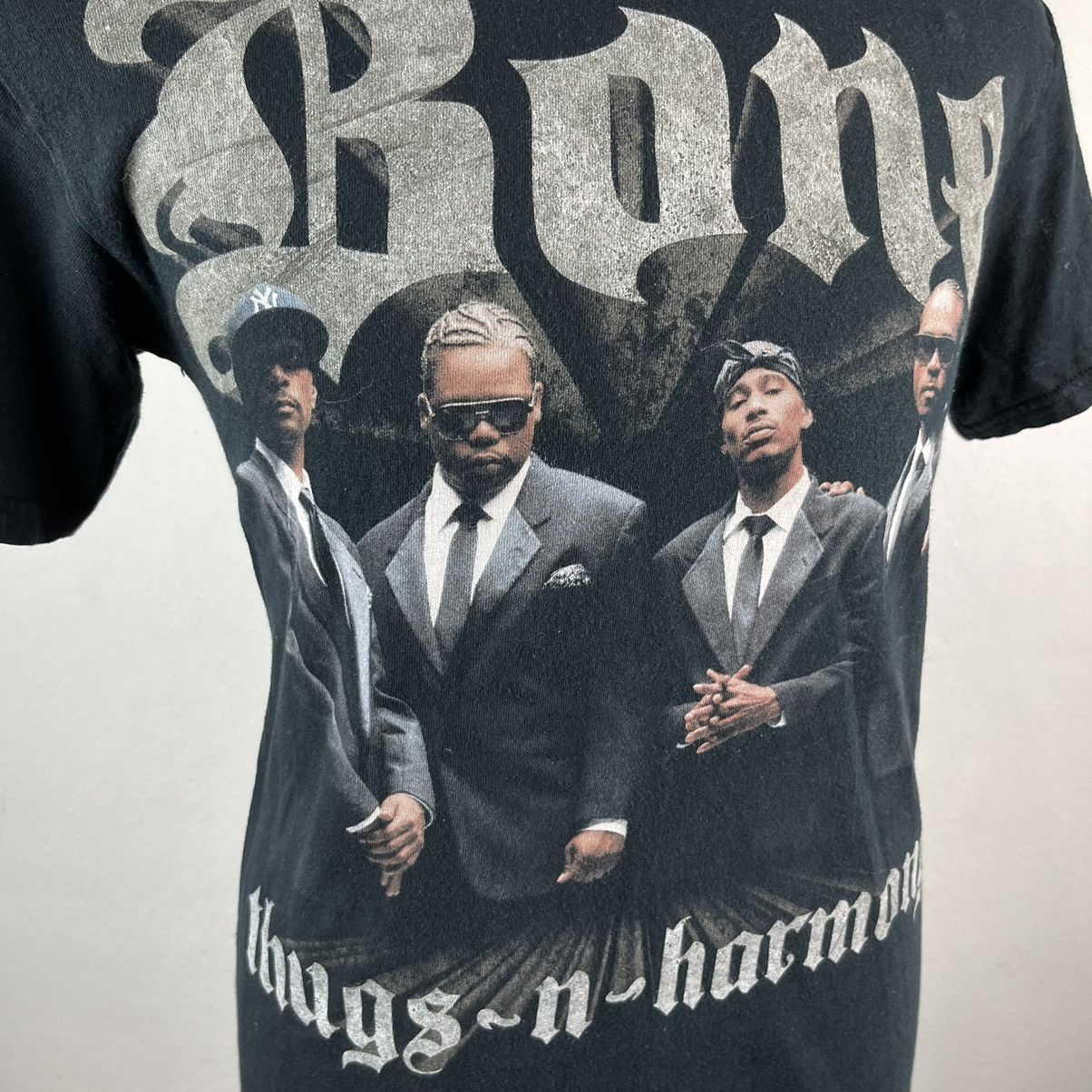 Band Tees × Rap Tees × Vintage Vintage y2k Bone Thugs-n-Harmony Tee Size US S / EU 44-46 / 1 - 2 Thumbnail