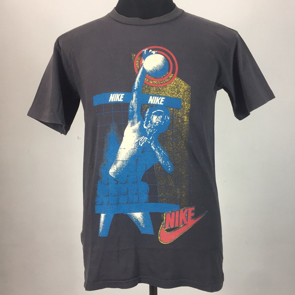 Nike × Vintage Vintage 90s volleyball nike grey tag tee Size US M / EU 48-50 / 2 - 1 Thumbnail