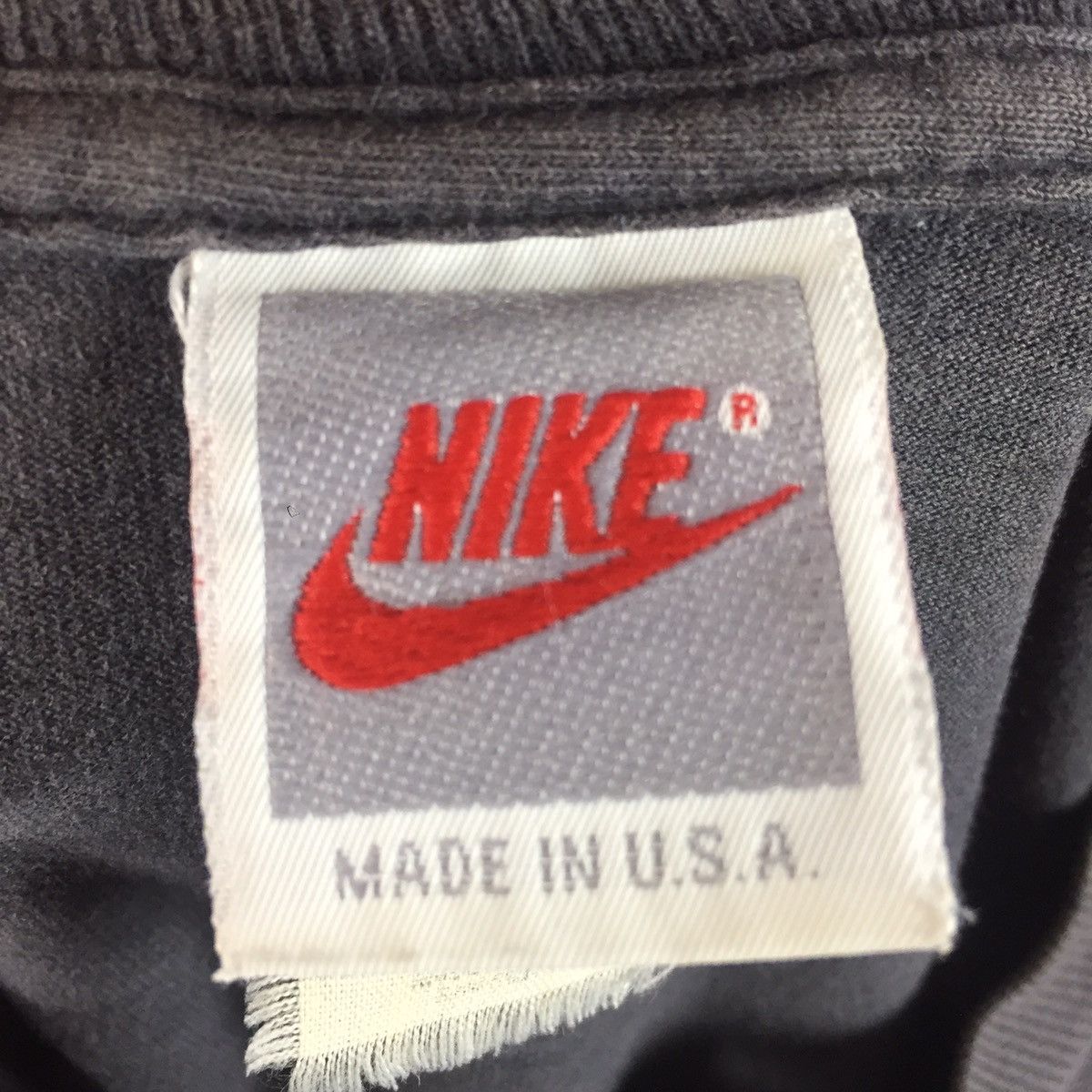 Nike × Vintage Vintage 90s volleyball nike grey tag tee Size US M / EU 48-50 / 2 - 10 Thumbnail