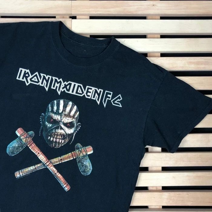 Band Tees × Iron Maiden × Vintage Vintage Mens T Shirt Iron Maiden Big Logo Size L Size US L / EU 52-54 / 3 - 2 Thumbnail
