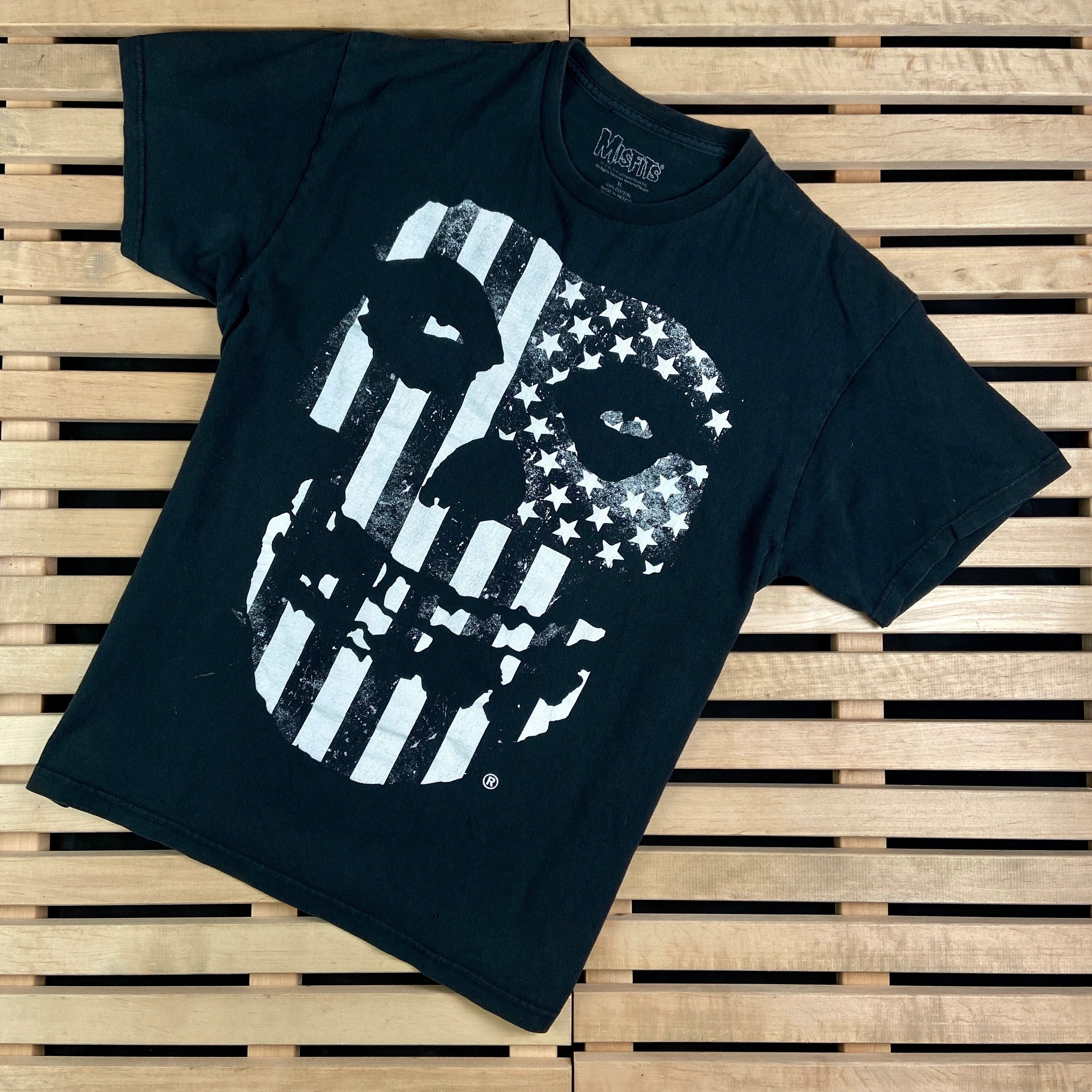 Band Tees × Misfits × Vintage Mens Vintage T Shirt Misfits Big Print Size XL Size US XL / EU 56 / 4 - 1 Thumbnail