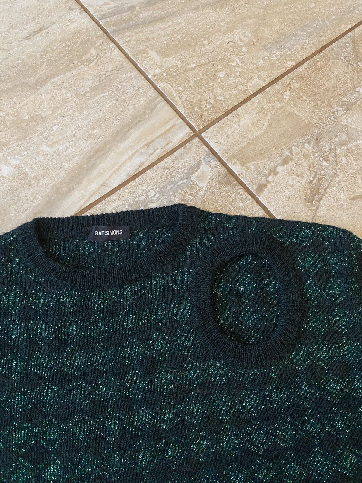 Raf Simons Ultra Rare Raf Simons SS19 Asymetric runaway sweater Size US M / EU 48-50 / 2 - 3 Thumbnail