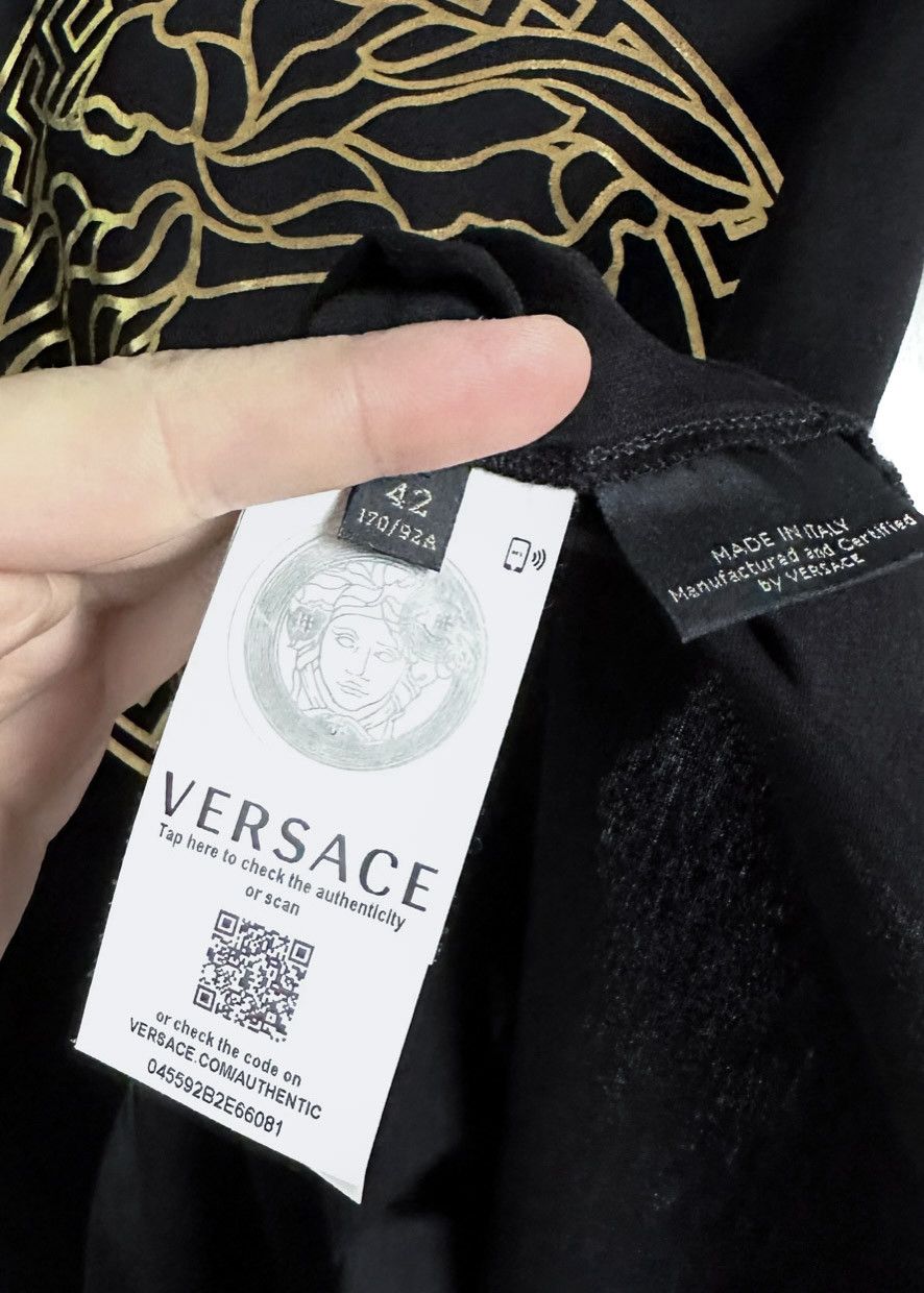 Versace Versace Black Gold Printed Medusa T-shirt Size M / US 6-8 / IT 42-44 - 5 Thumbnail