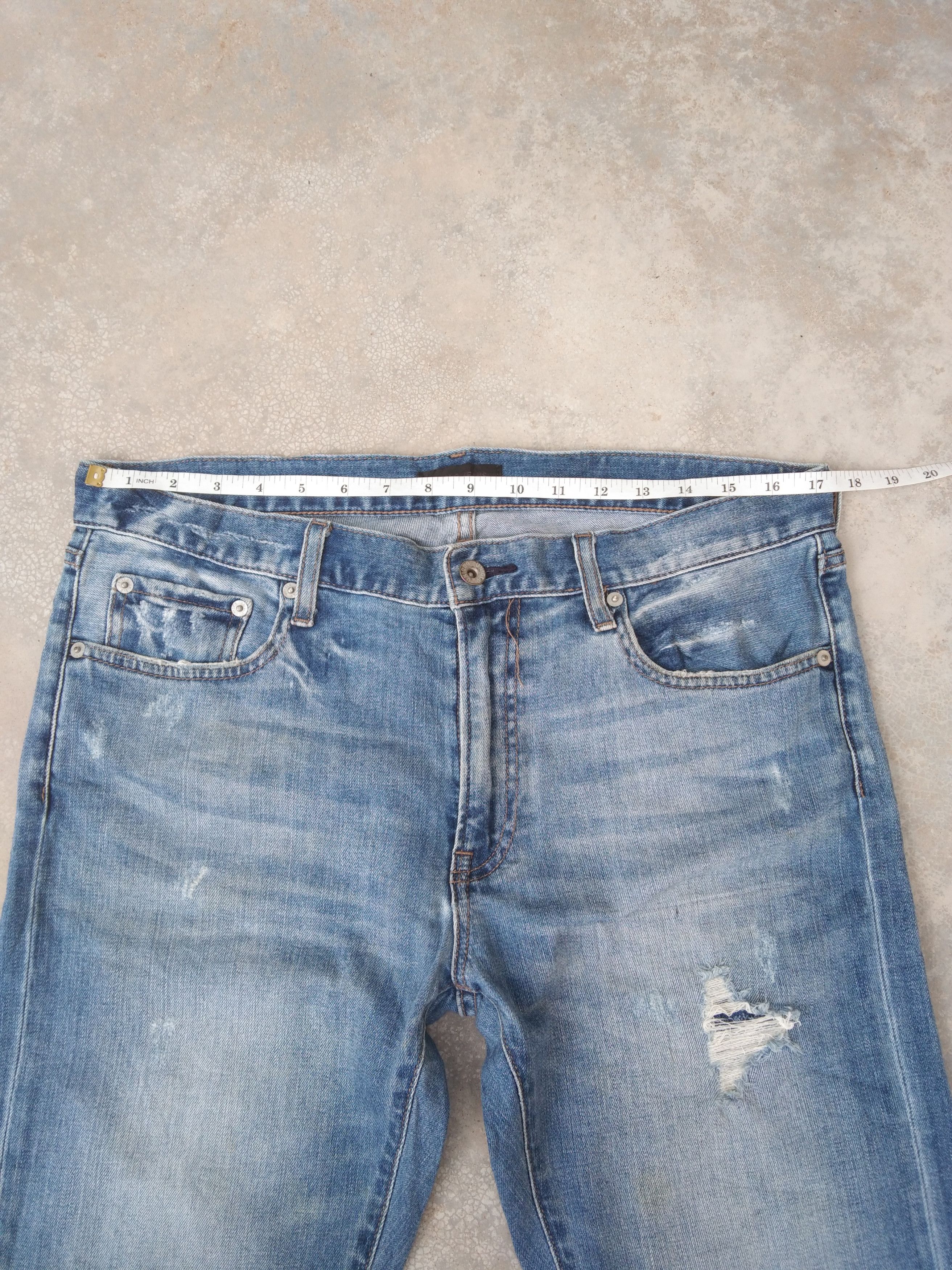 Japanese Brand Vintage Japanese Brand Uniqlo Distressed Jeans 34x30 Size US 34 / EU 50 - 4 Thumbnail
