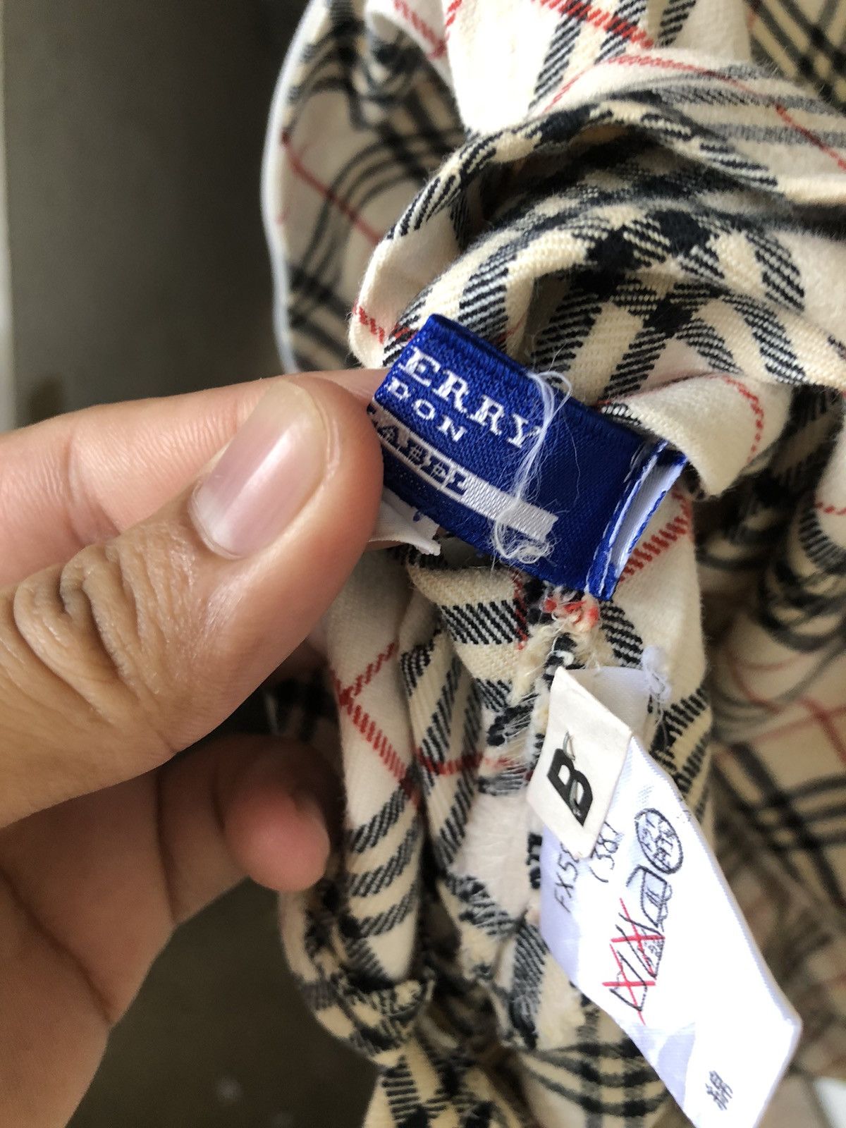 Burberry Vintage Burberry London Nova Check Mini Skrit Size 26" / US 2 / IT 38 - 17 Thumbnail
