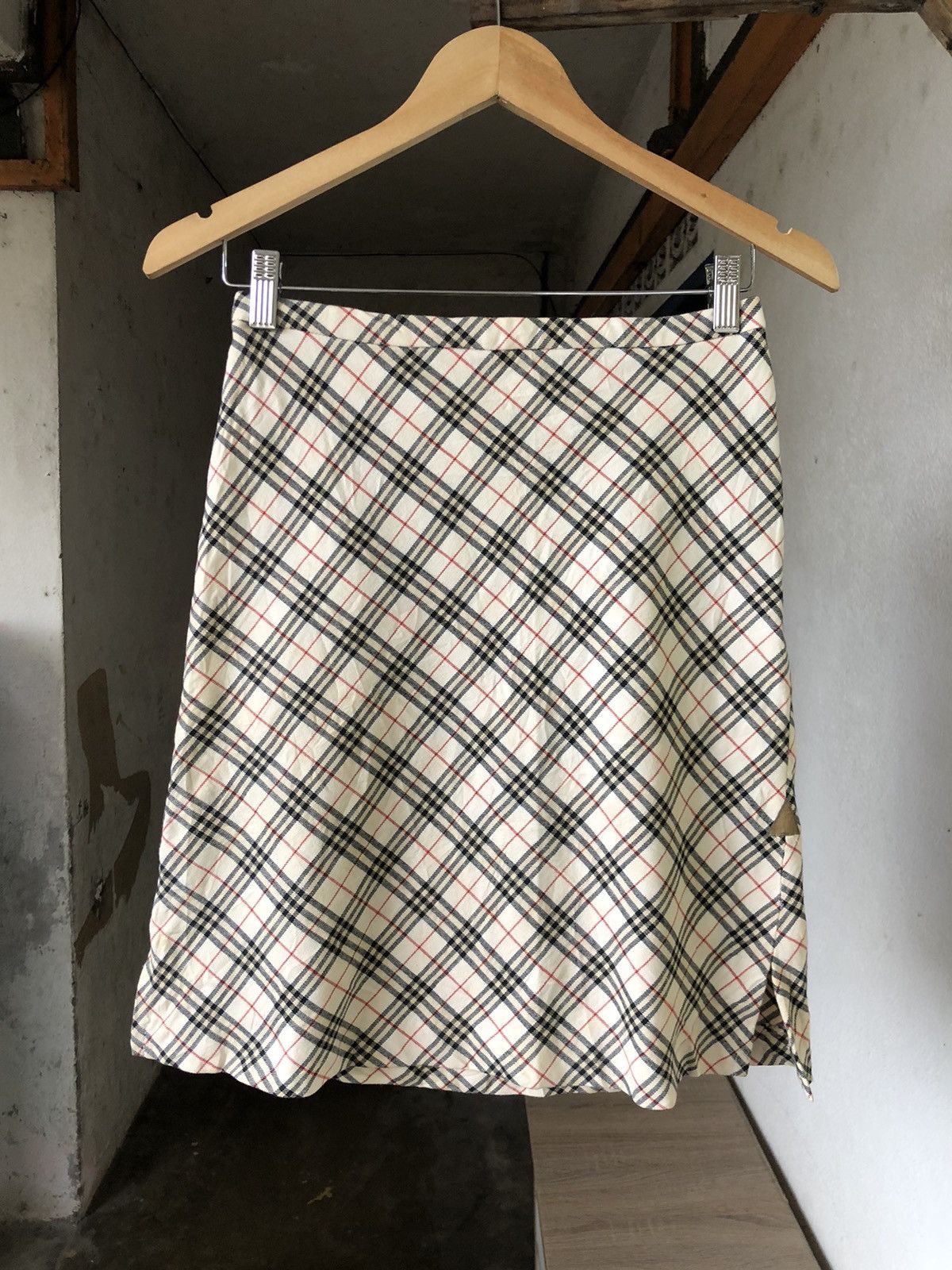 Burberry Vintage Burberry London Nova Check Mini Skrit Size 26" / US 2 / IT 38 - 3 Thumbnail