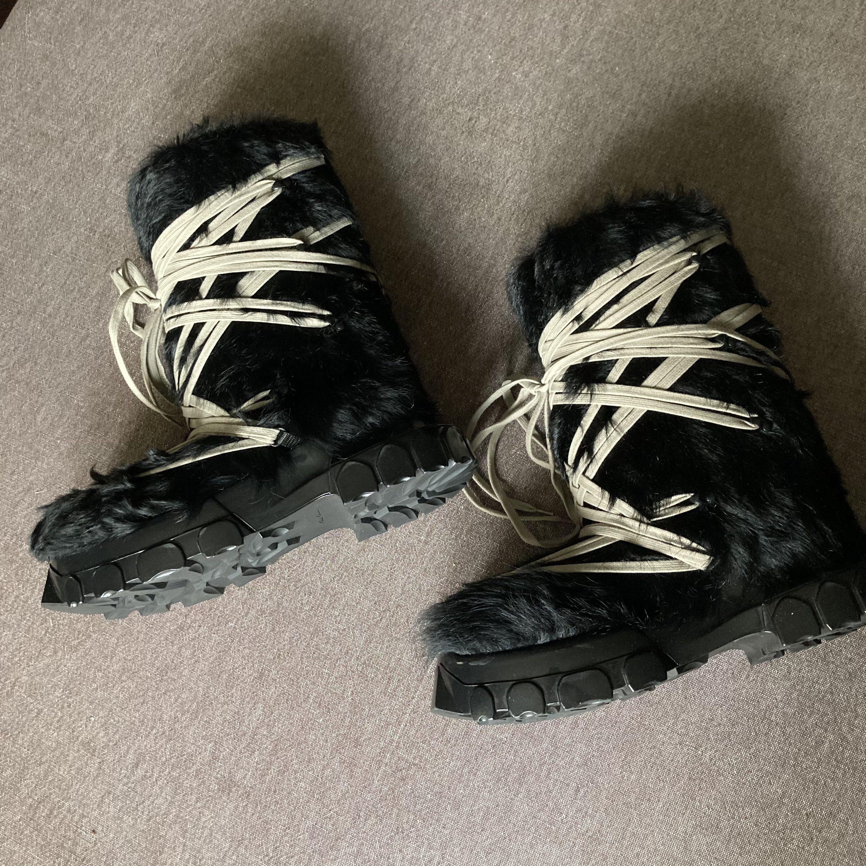 Rick Owens RICK OWENS MEGALACE LUNAR FUR BOOTS Size US 10.5 / EU 43-44 - 6 Thumbnail