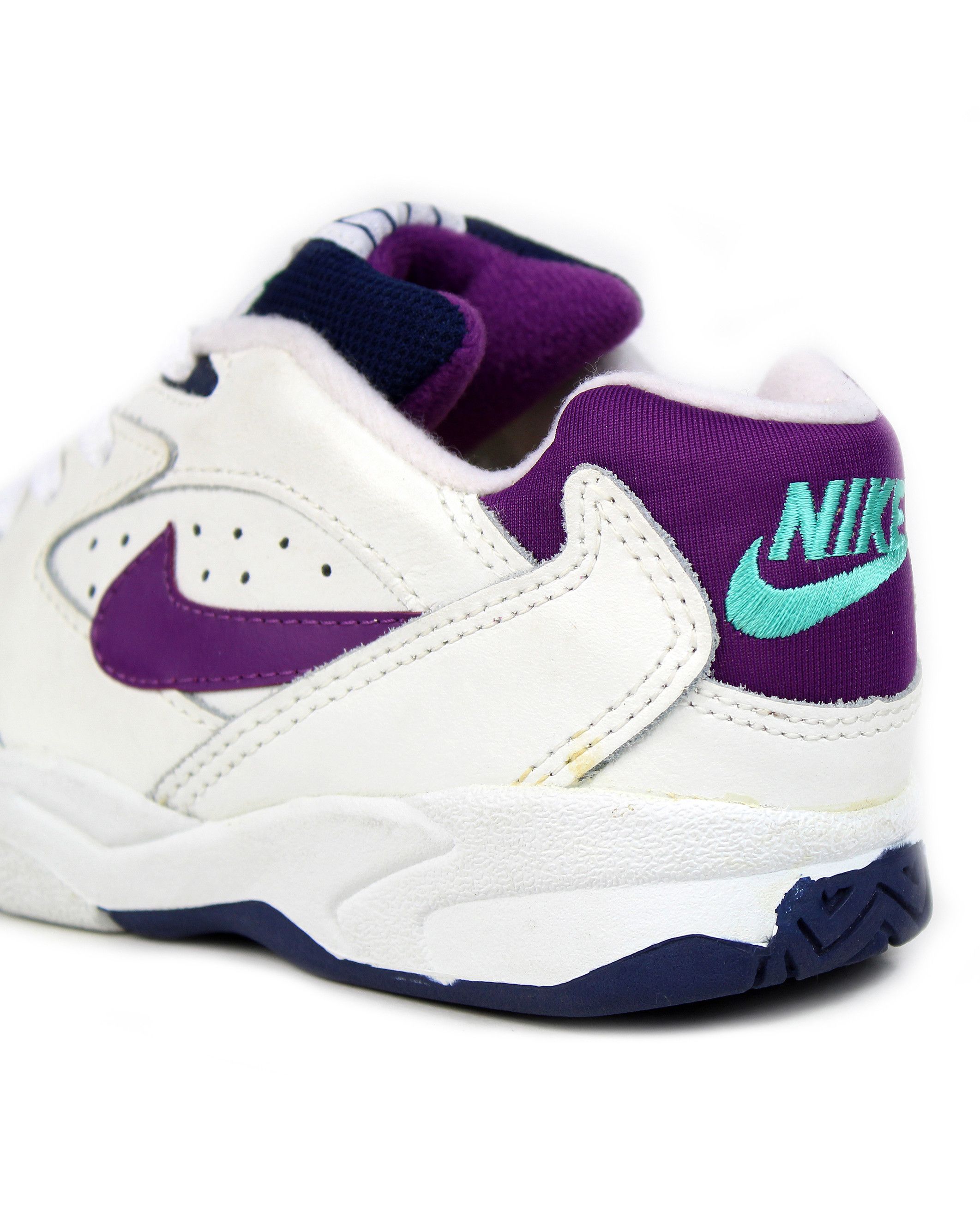 Nike NOS 1993 90s vintage Nike Ace Junior kicks sneakers shoes Size US 5 / IT 35 - 3 Thumbnail