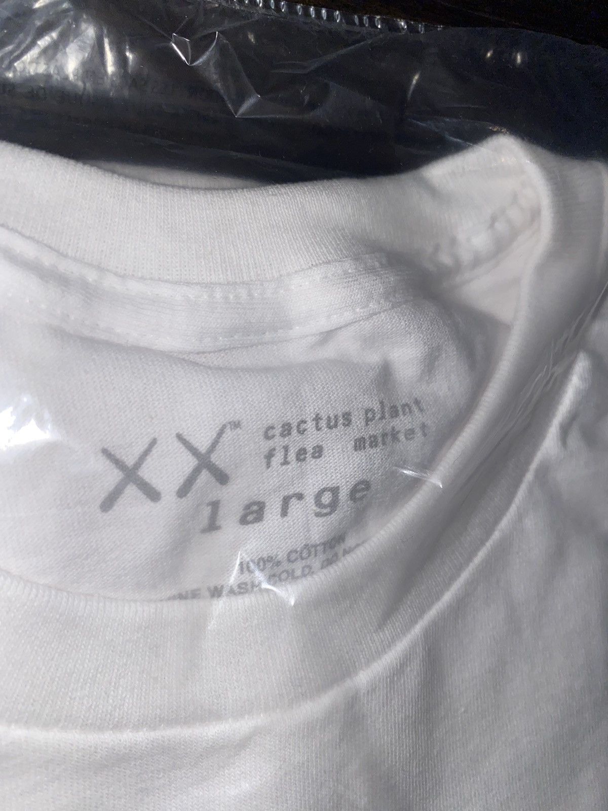 Cactus Plant Flea Market × Kaws KAWS X CPFM HALLOWEEN WHITE TEE Size US L / EU 52-54 / 3 - 2 Thumbnail