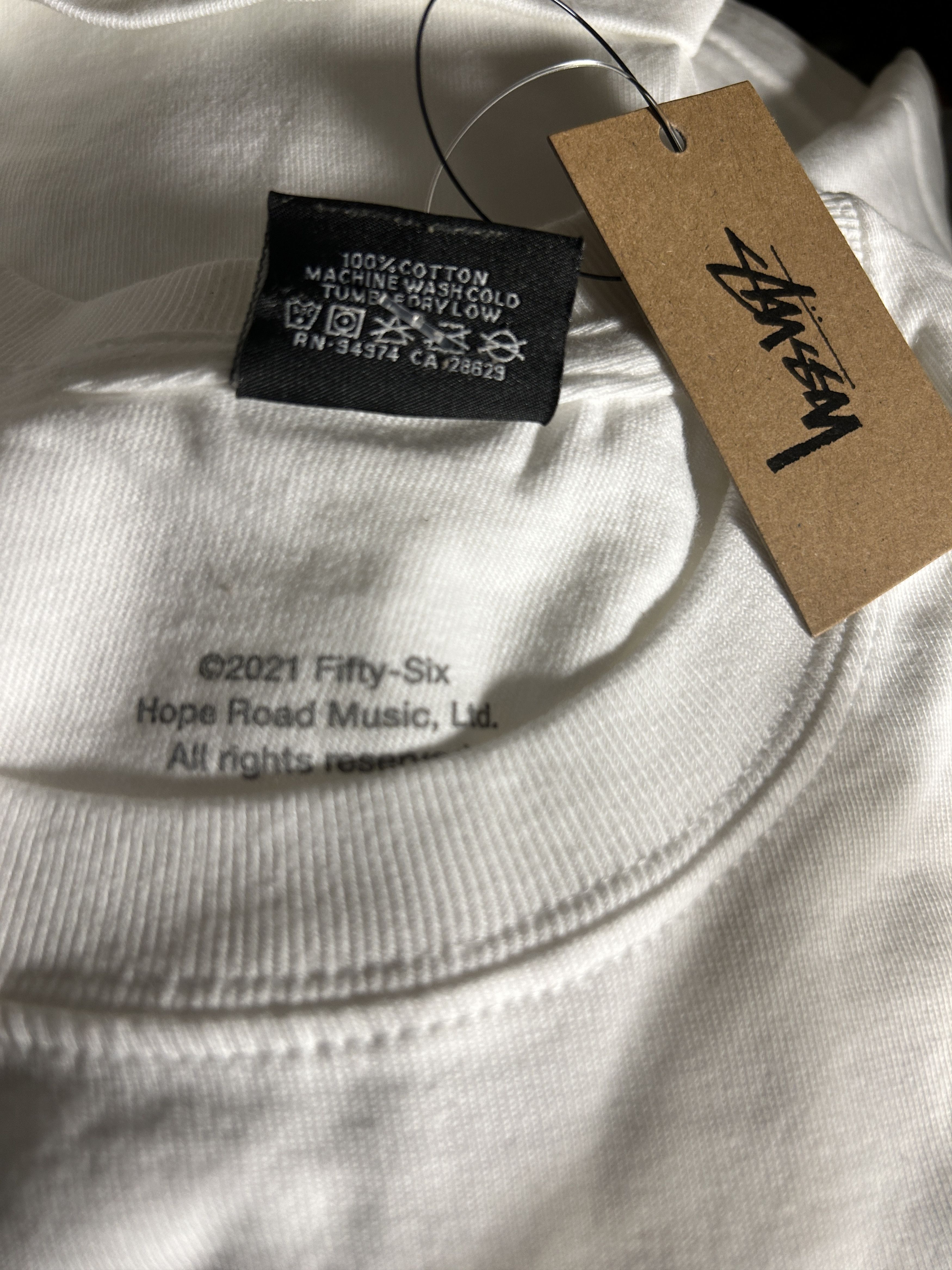 Bob Marley × Stussy Bob Marley × Stussy bob frame tee white size large Size US M / EU 48-50 / 2 - 5 Thumbnail