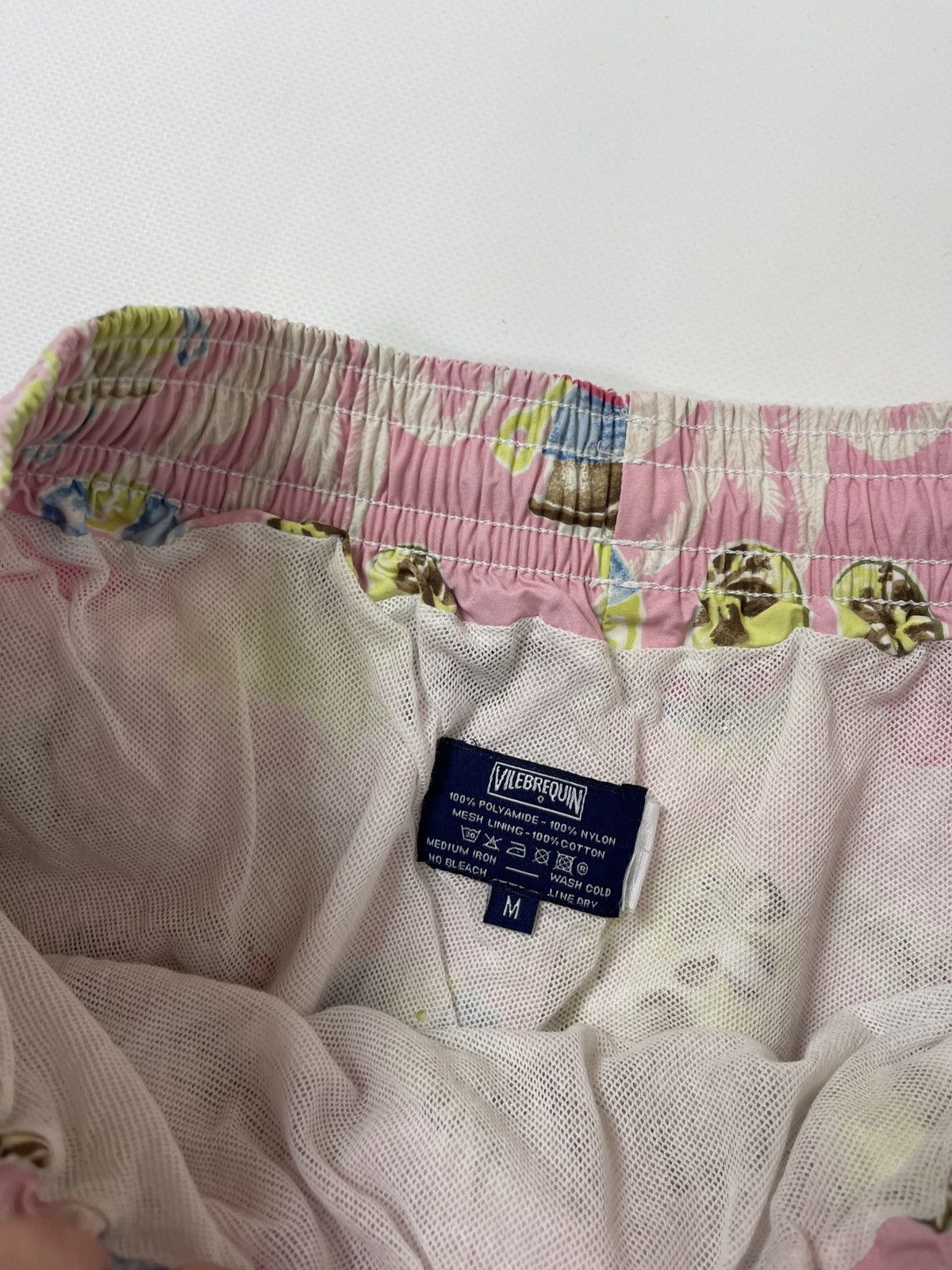 Vilebrequin Vilebrequin pink beach pattern nylon shorts Size US 32 / EU 48 - 9 Thumbnail