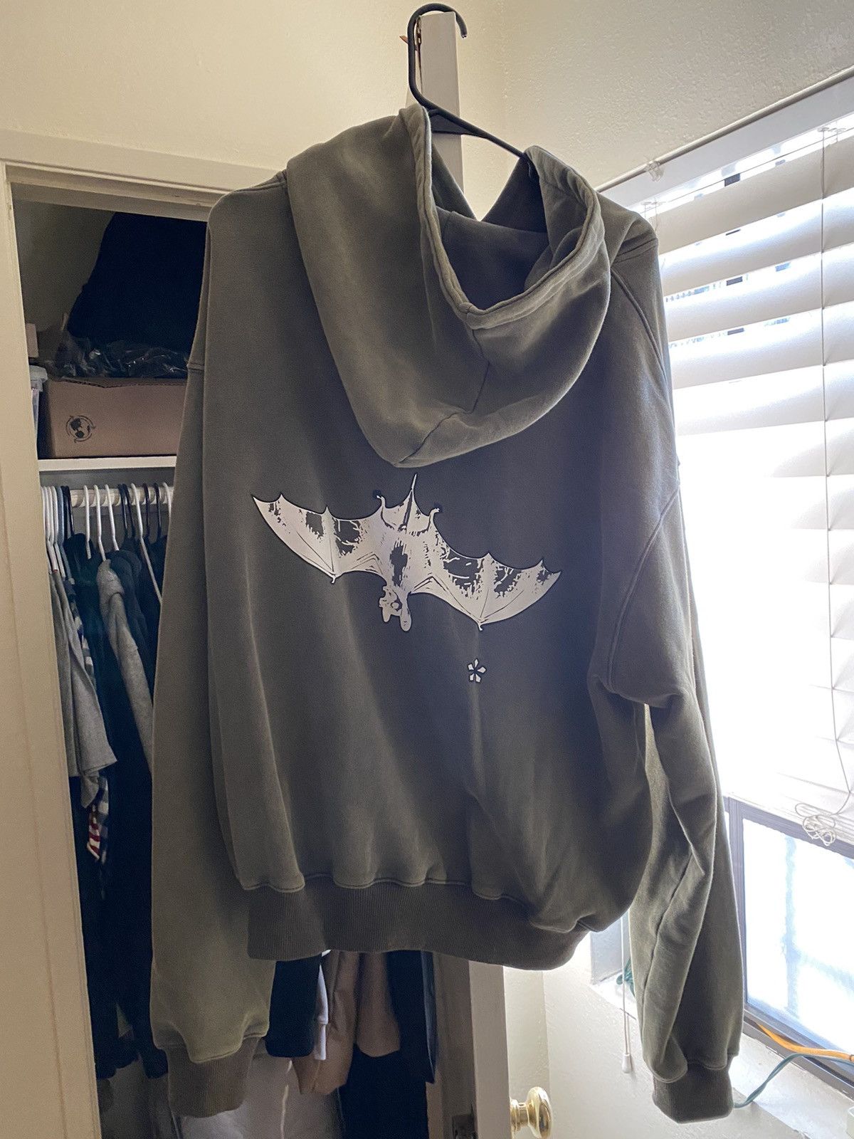 Other OSBATT (YEARS OF TEARS) * OLIVE HOODIE Size US L / EU 52-54 / 3 - 5 Thumbnail