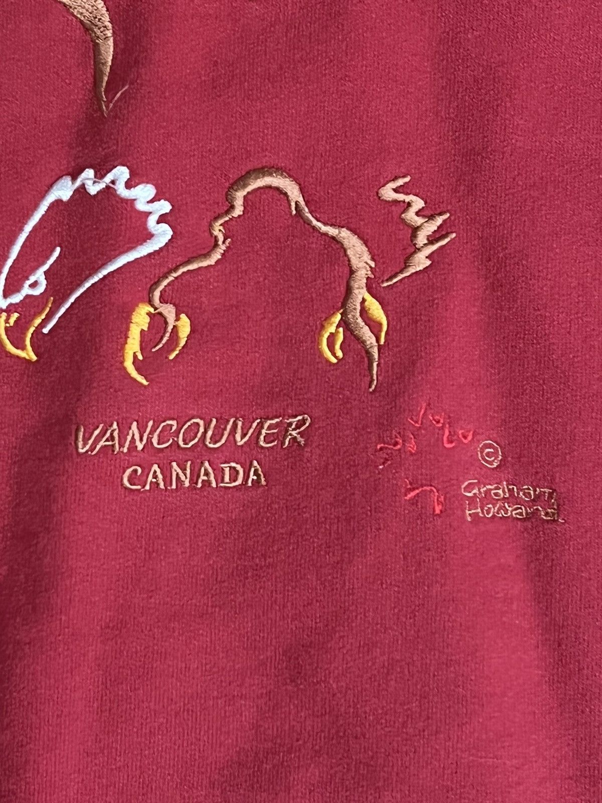 Vintage Vintage 90s Vancouver Eagle Embroidered Crewneck Sweatshirt Size US L / EU 52-54 / 3 - 8 Thumbnail