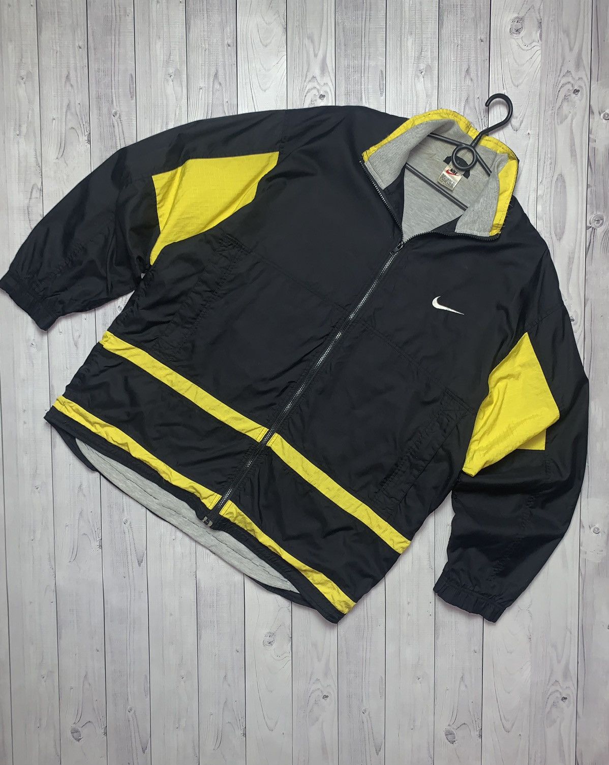 Vintage Nike jacket big swoosh logo size L