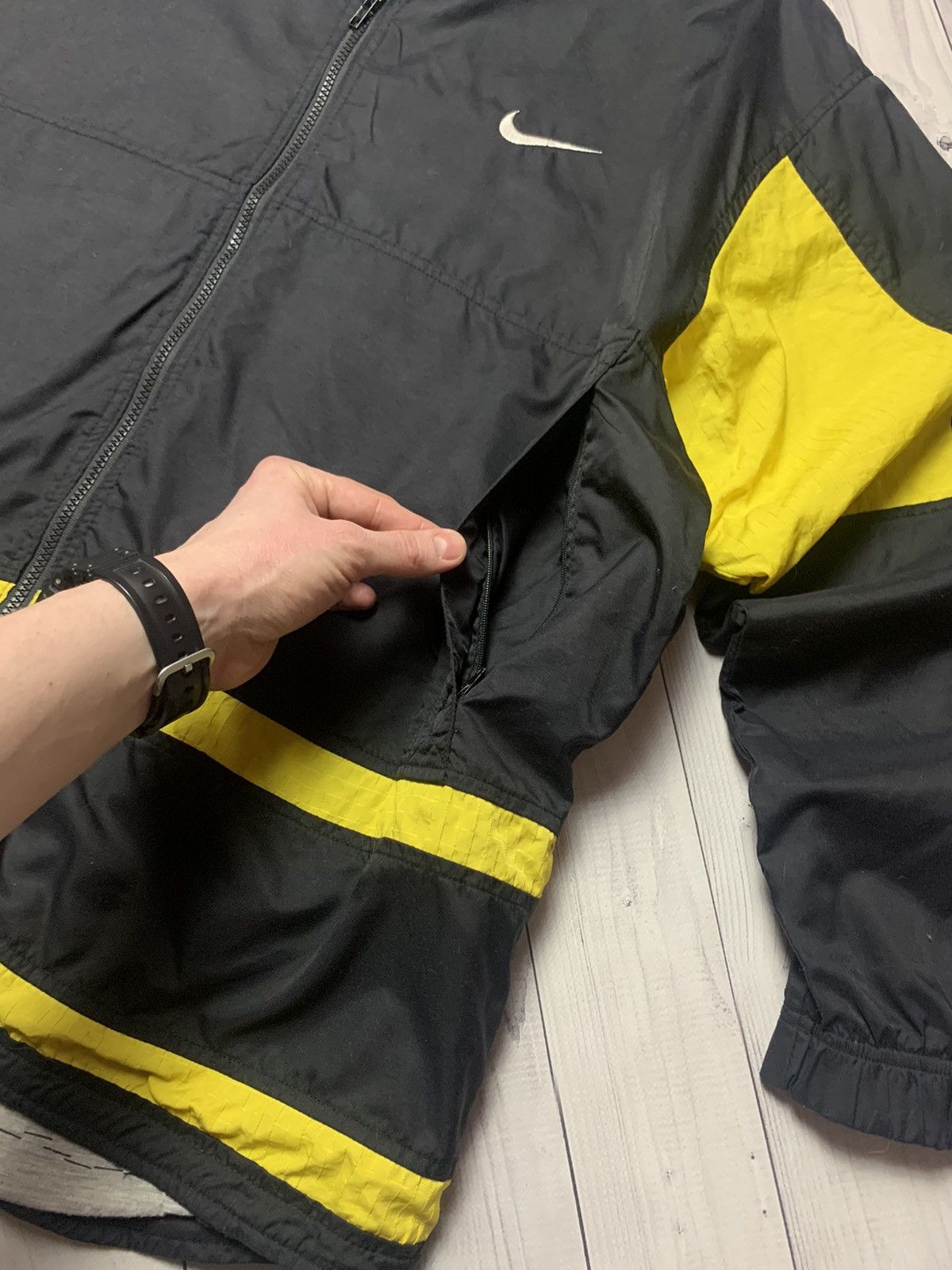 Nike × Vintage Vintage Nike jacket big swoosh logo size L Size US L / EU 52-54 / 3 - 6 Thumbnail