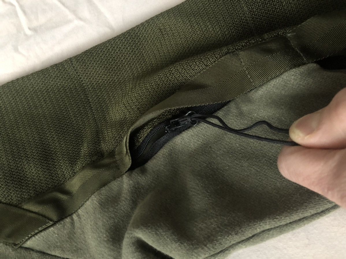 C.P. Company Olive Green Logo Crewneck with Sleeve Pockets Size US M / EU 48-50 / 2 - 2 Thumbnail