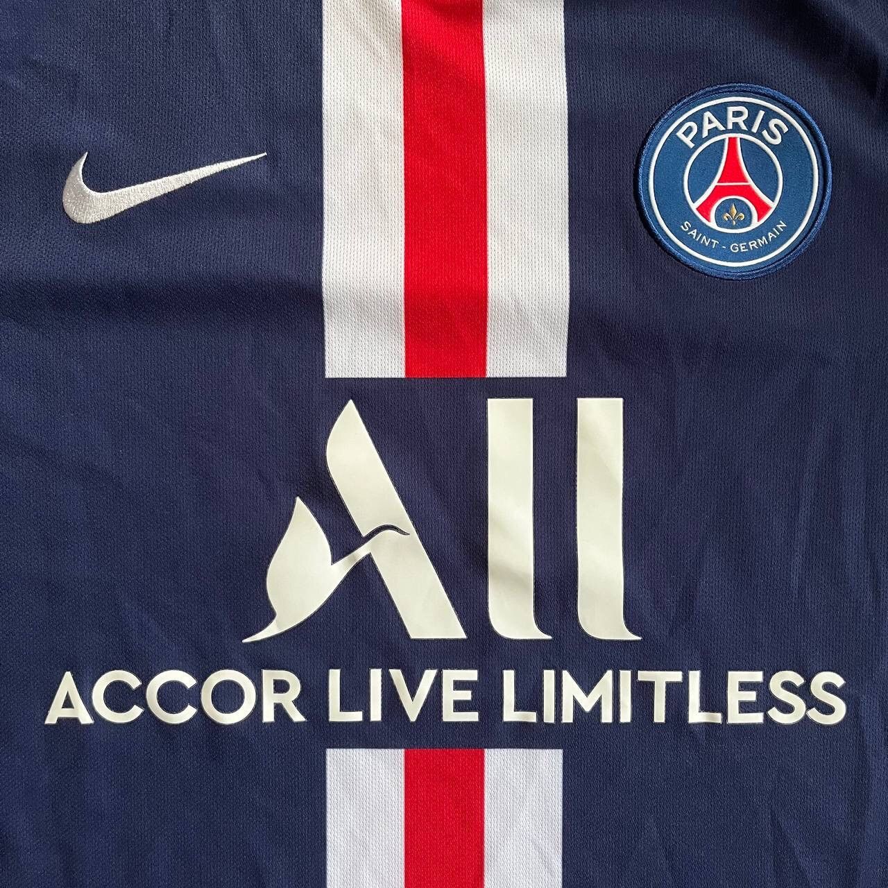 Nike PSG / PARIS SAINT-GERMAIN NIKE 2019/2020 HOME JERSEY Size US L / EU 52-54 / 3 - 3 Thumbnail