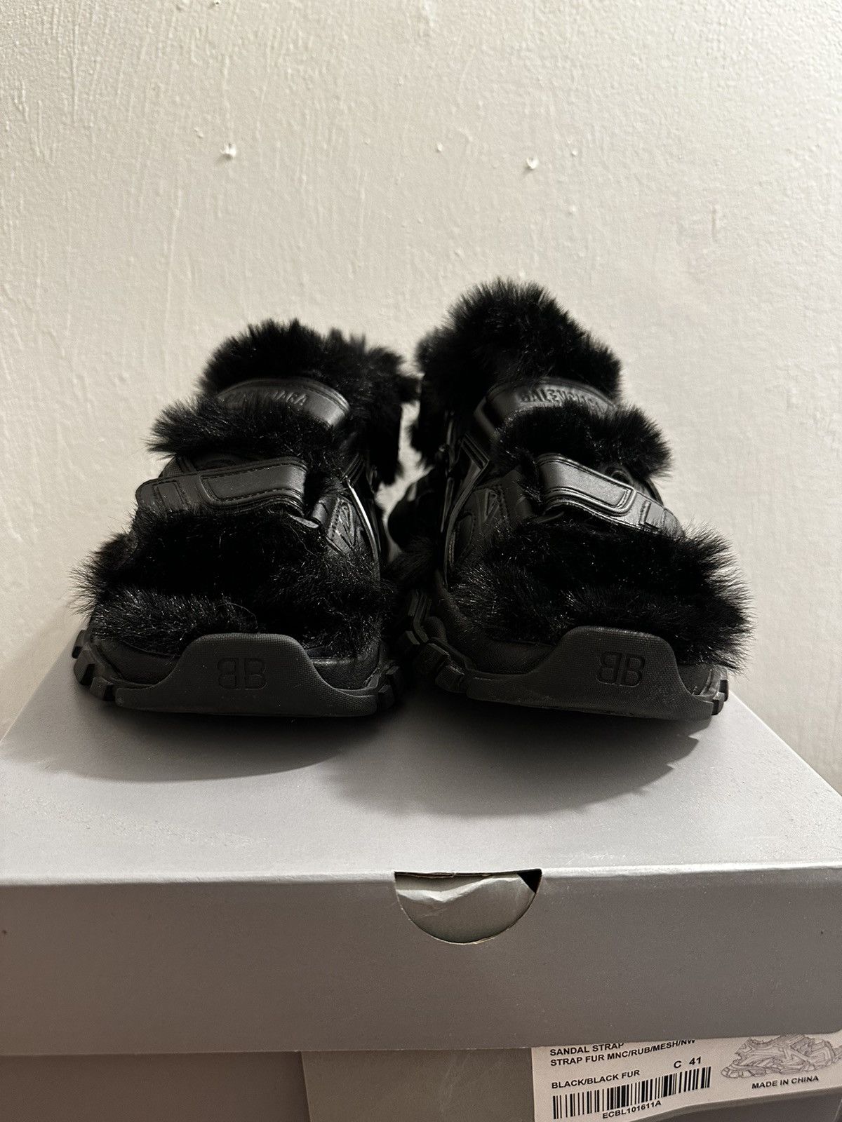 Balenciaga Balenciaga fur track slides Size US 9 / EU 42 - 2 Thumbnail