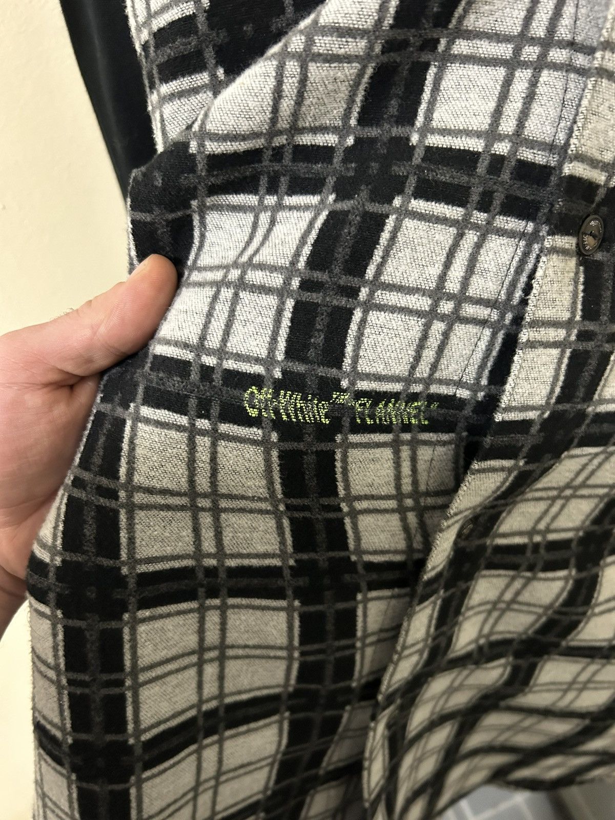 Off-White NWT "Off-White" Flannel - Rare Virgil Era Size US M / EU 48-50 / 2 - 3 Thumbnail