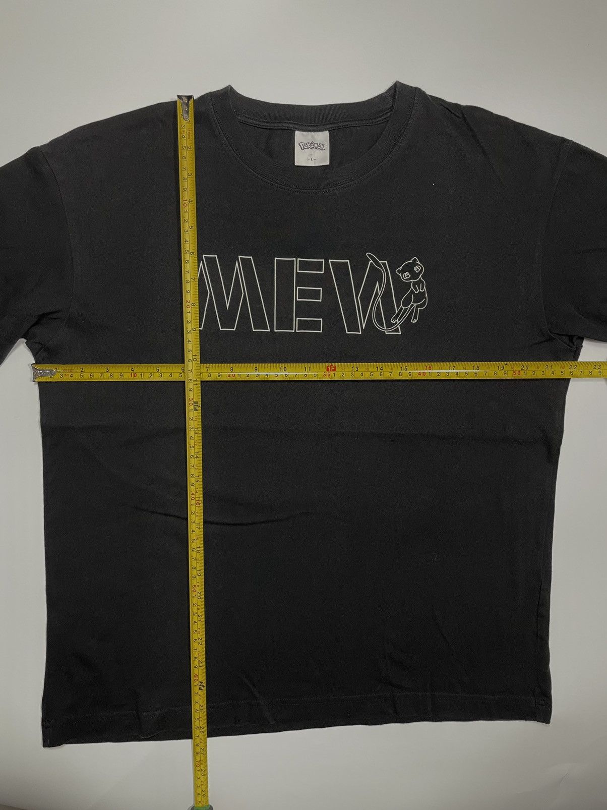 Pokemon × Vintage Vintage Pokemon Mew Mewtwo shirt black print Size US L / EU 52-54 / 3 - 7 Thumbnail