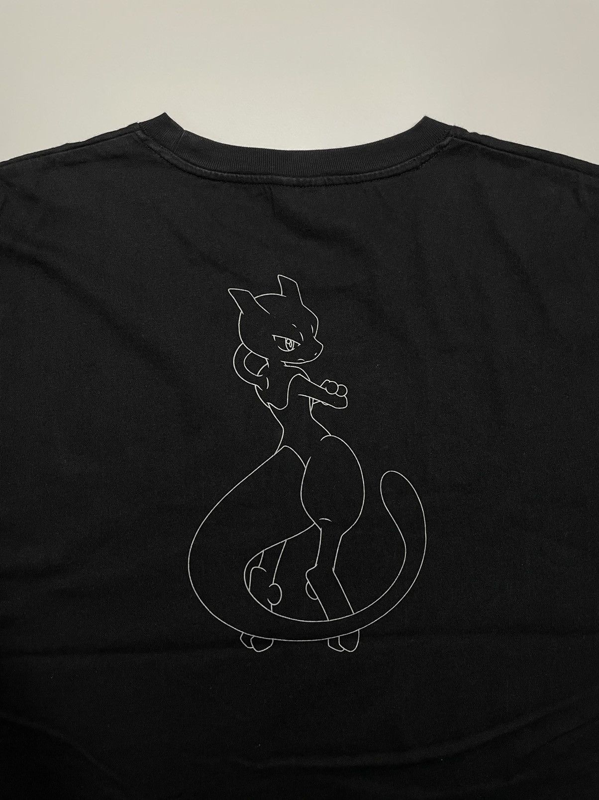 Pokemon × Vintage Vintage Pokemon Mew Mewtwo shirt black print Size US L / EU 52-54 / 3 - 8 Thumbnail