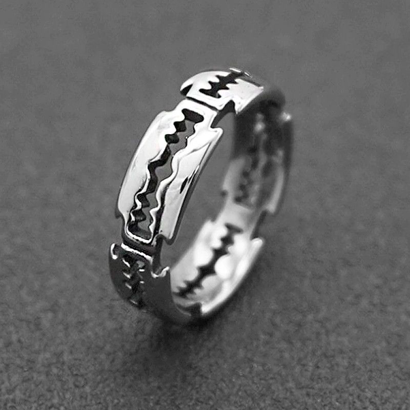 Jewelry Bladed Ring Size ONE SIZE - 6 Thumbnail