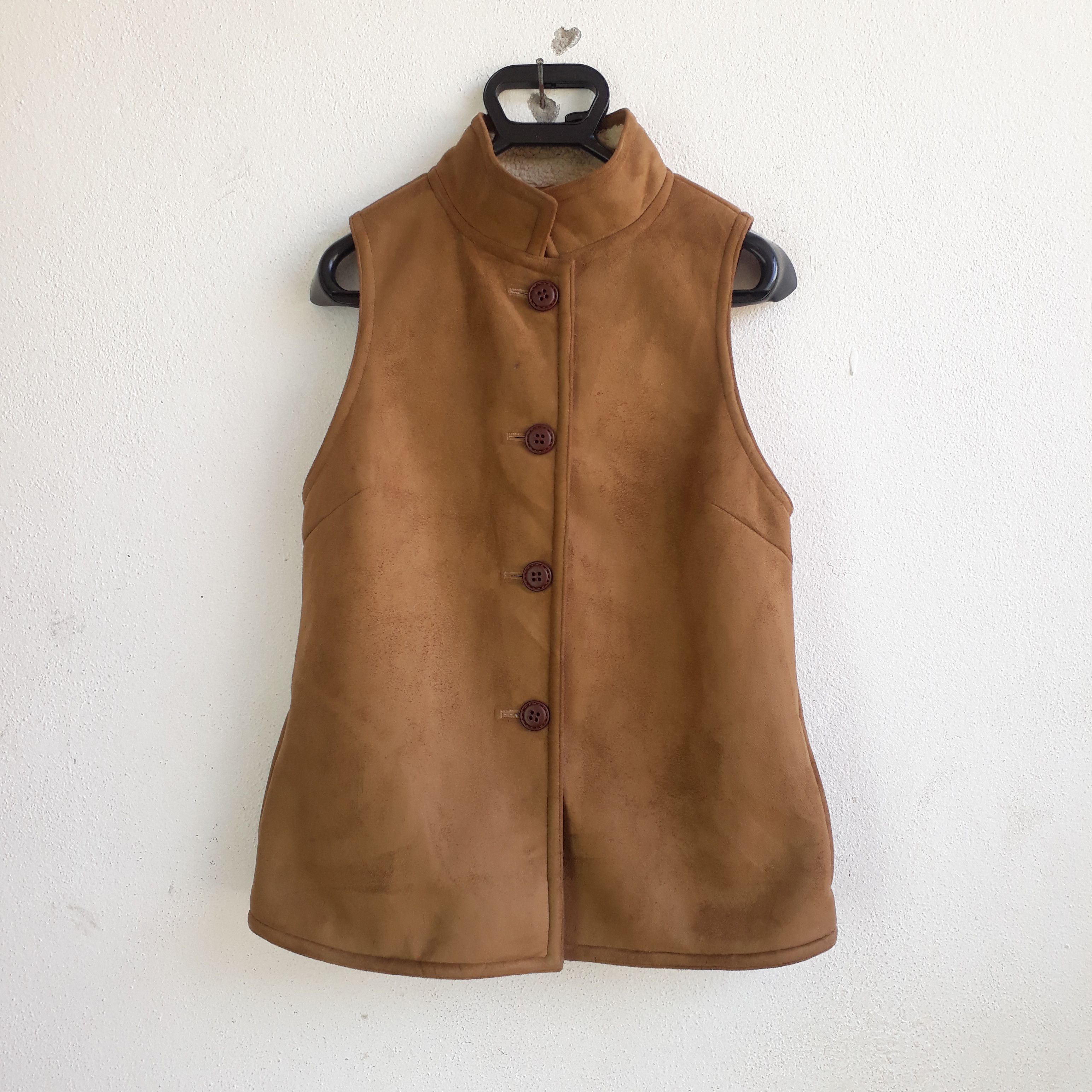 MACKDADDY Suede Button Up Vest