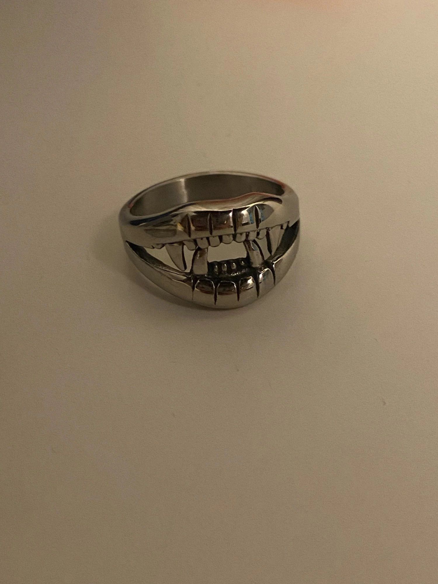 Jewelry Devil Mouth Teeth Ring Size ONE SIZE - 1 Thumbnail