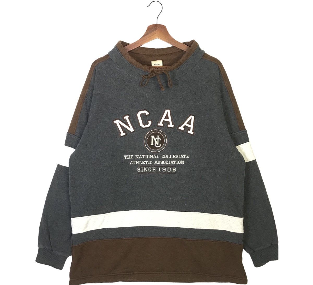NCAA by Descente Sports Sweatshirt