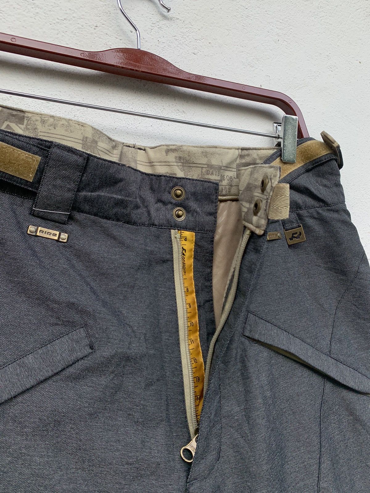 Vintage JAPANESE BRAND RIDE SNOWBOARD PANTS Size US 34 / EU 50 - 9 Thumbnail