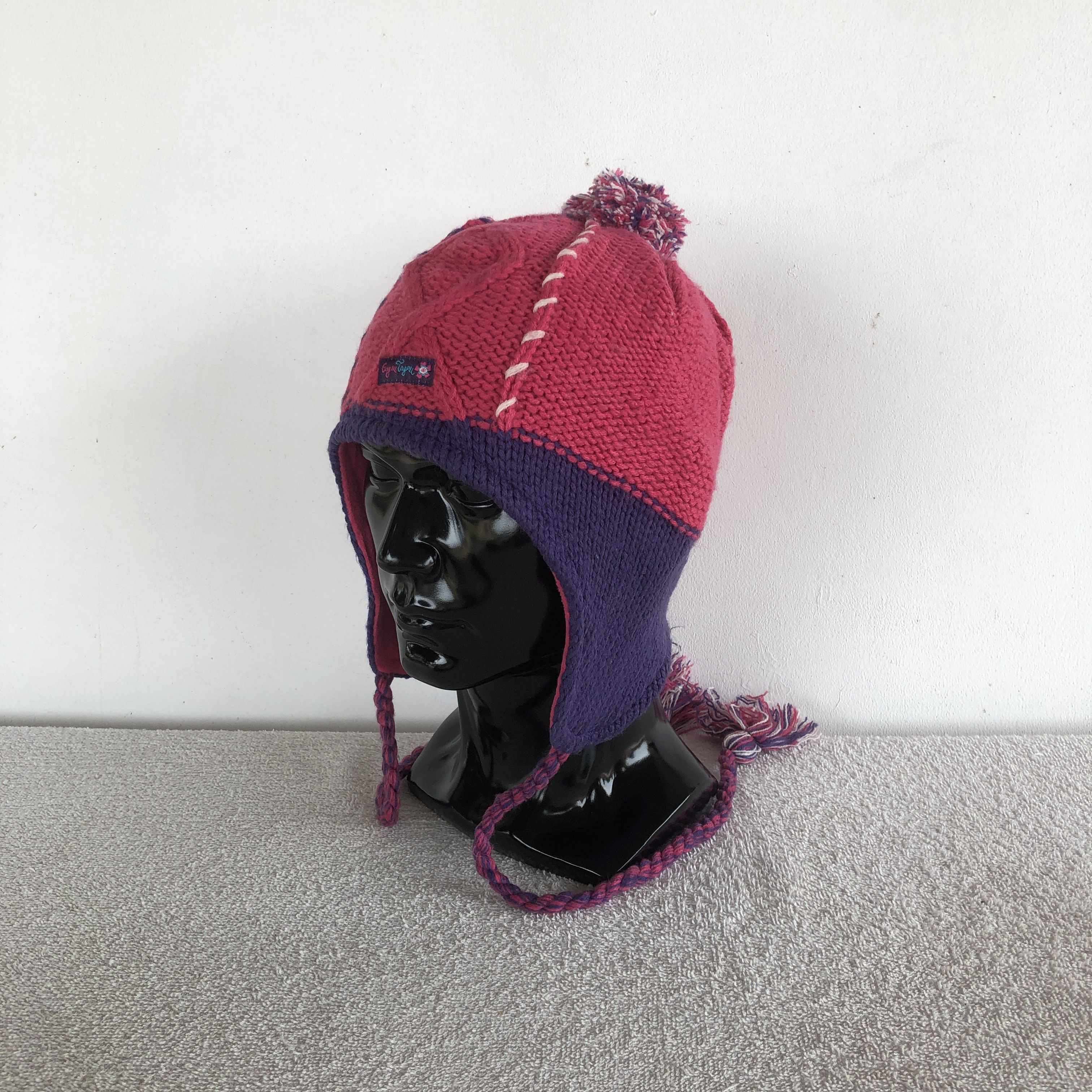 Japanese Brand × Vintage Gagou Tagou Earflap Hats Knitted Snow Caps Japanese Beanie Size ONE SIZE - 1 Thumbnail