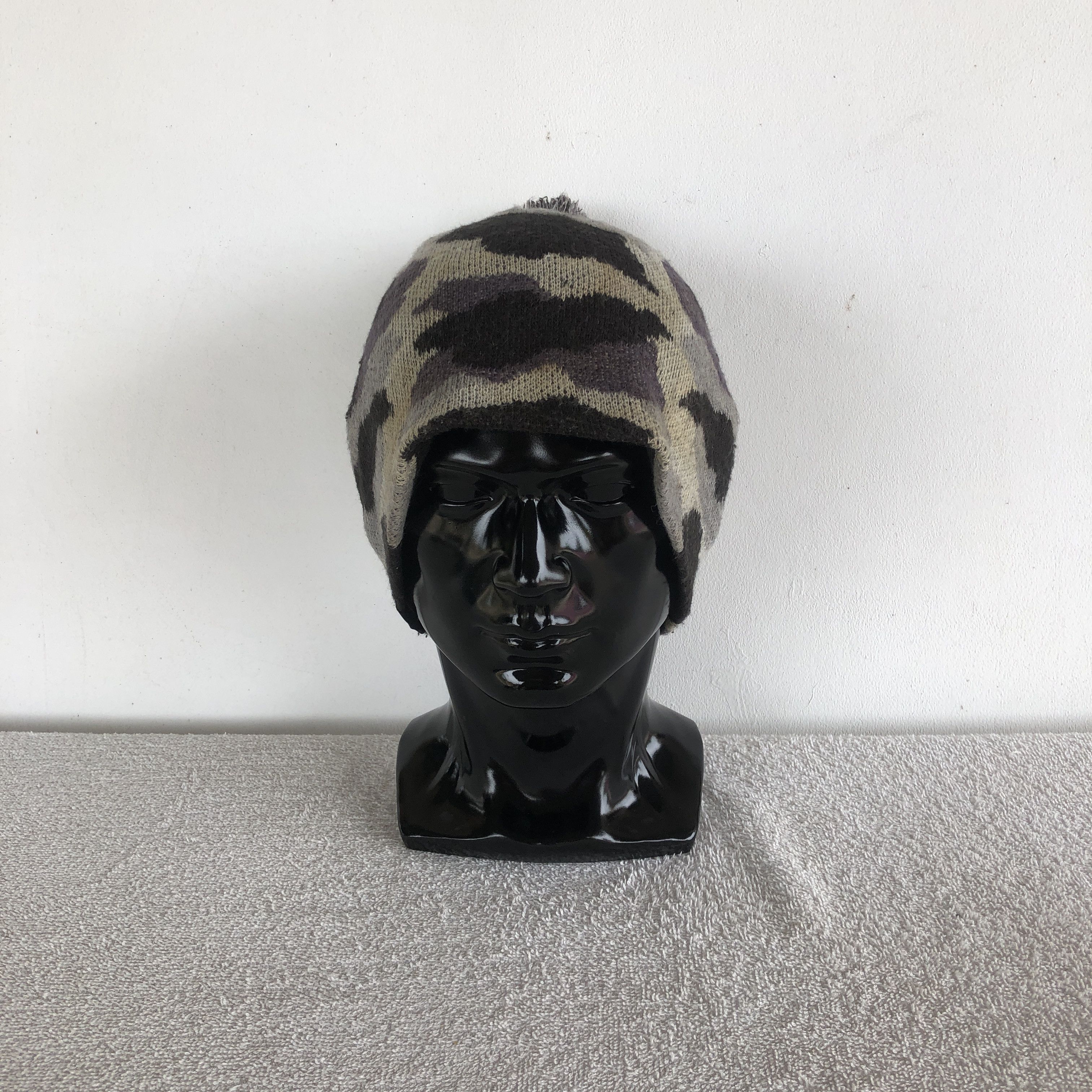 Japanese Brand × Vintage Vintage Columbia Beanie Unknown Snow Caps Camouflage Hats Size ONE SIZE - 2 Thumbnail