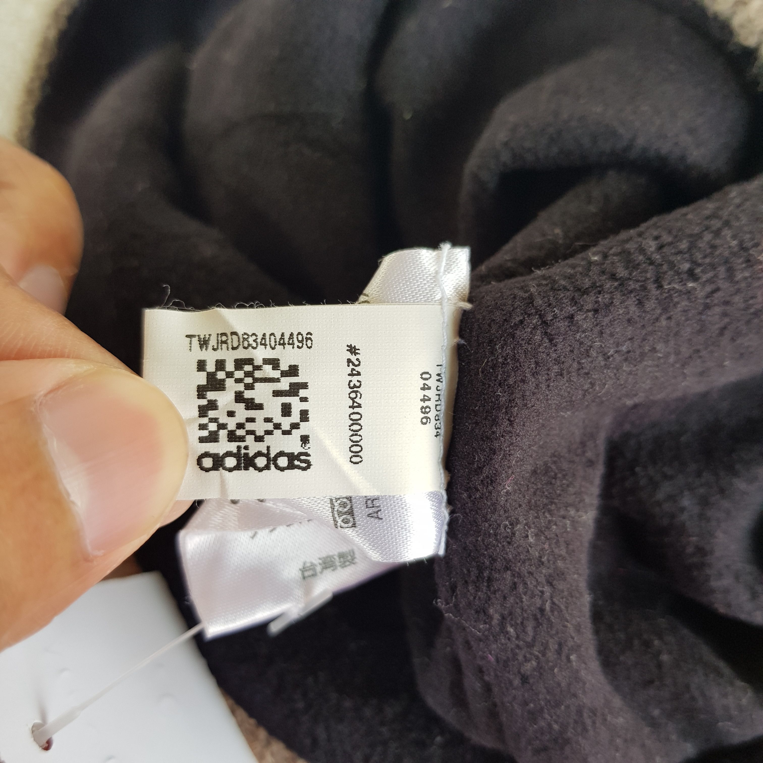 Vintage Vintage Adidas Hats Adidas Beanie Snow Caps - AC11405. Size ONE SIZE - 9 Thumbnail