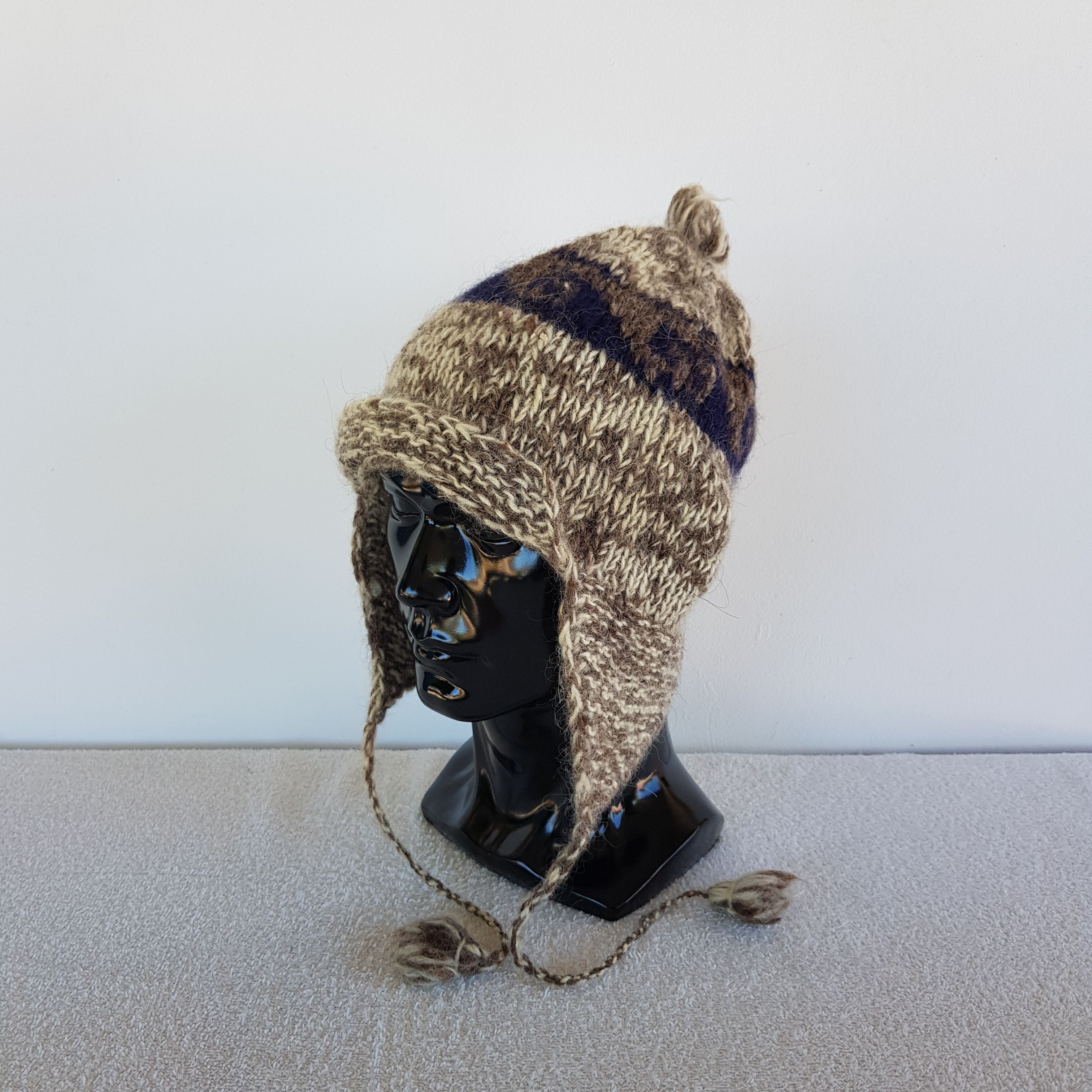Japanese Brand × Vintage Unknown Earflap Beanie Vintage Knitted Hats Snow Cap Size ONE SIZE - 1 Thumbnail