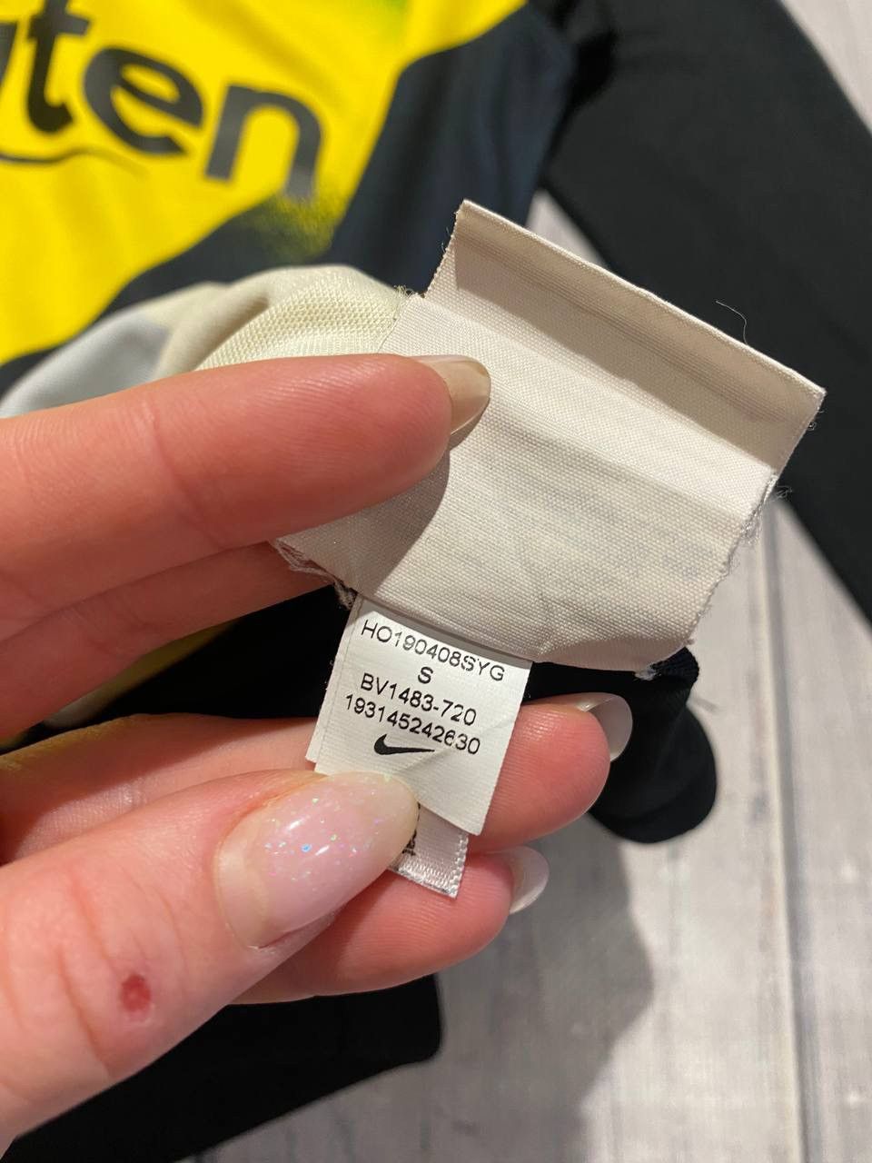 Nike Nike Barcelona 2019 2020 Goalkeeper Shirt Champions Leagua Size US S / EU 44-46 / 1 - 12 Thumbnail
