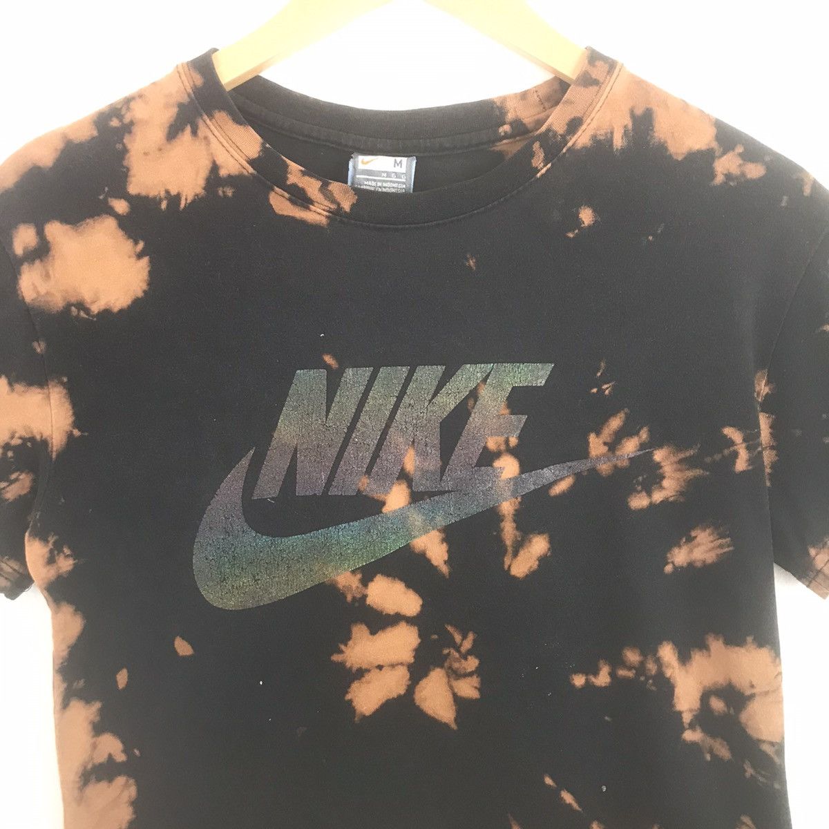 Bleach × Nike Custom Bleach Vintage Nike Swoosh Medium Size Tee Size US M / EU 48-50 / 2 - 2 Thumbnail