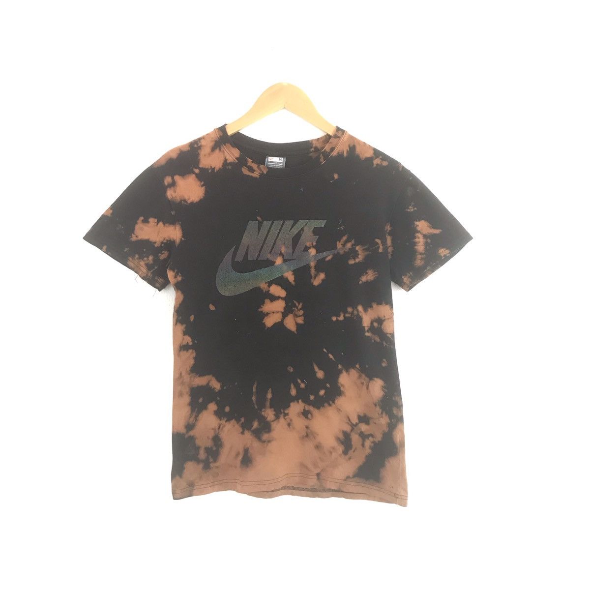 Bleach × Nike Custom Bleach Vintage Nike Swoosh Medium Size Tee Size US M / EU 48-50 / 2 - 1 Thumbnail