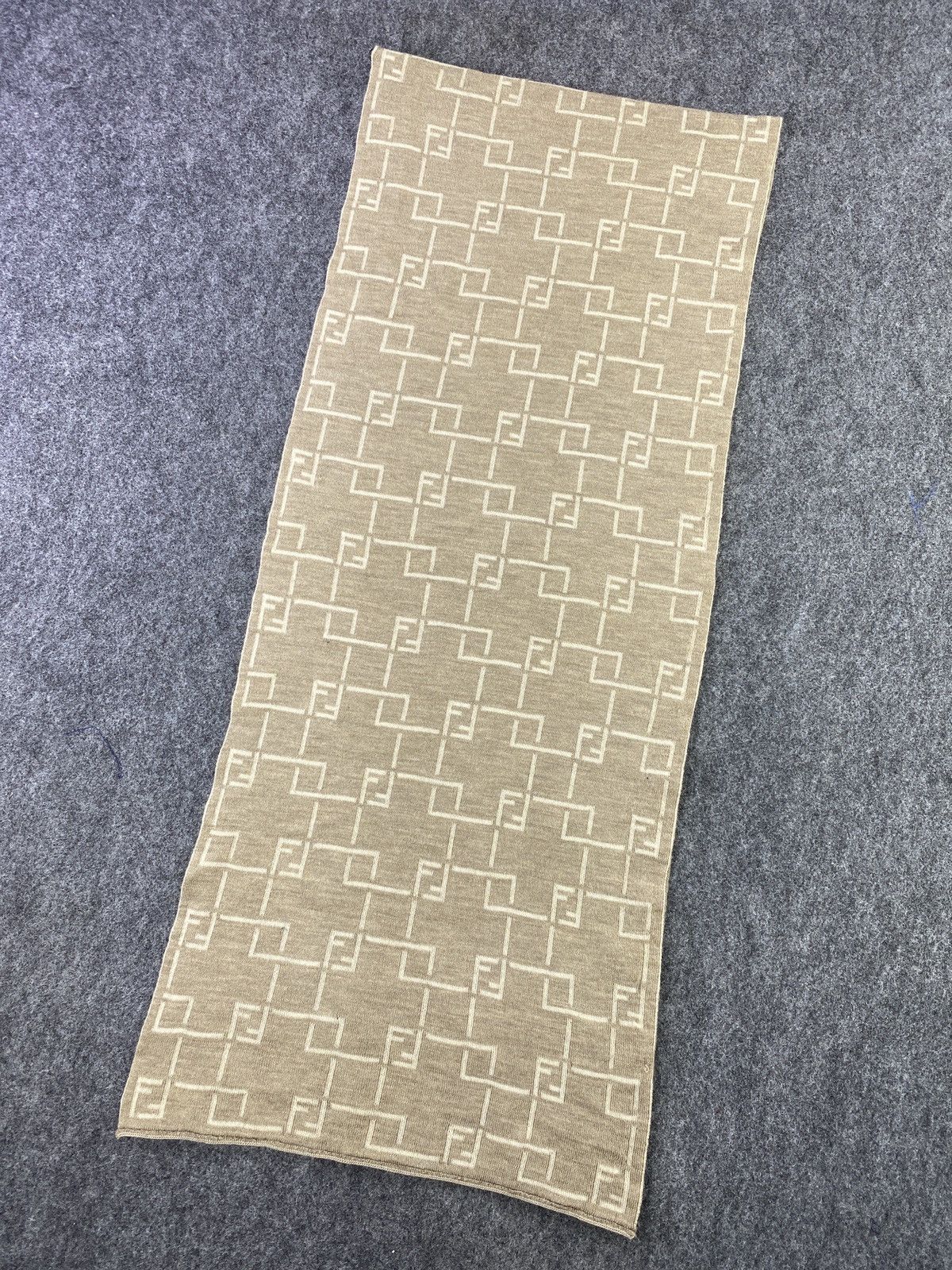 Vintage FENDI Scarf/Muffler/Neckwear -T252 Size ONE SIZE - 2 Thumbnail