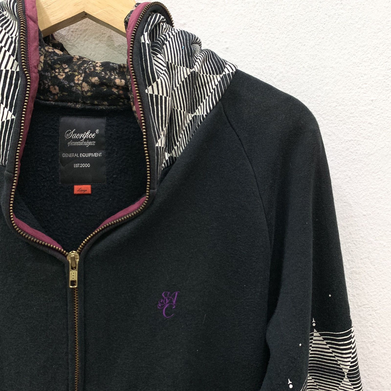 Japanese Brand RARE Sacrifice Japanese Brand Hoodie Full Zipper Nice Design Size US L / EU 52-54 / 3 - 4 Thumbnail