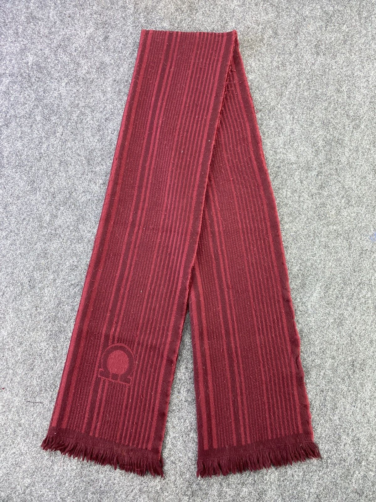 Salvatore Ferragamo SALVATORE FERRAGAMO Scarf/Muffler/Neckwear -T257 Size ONE SIZE - 2 Thumbnail