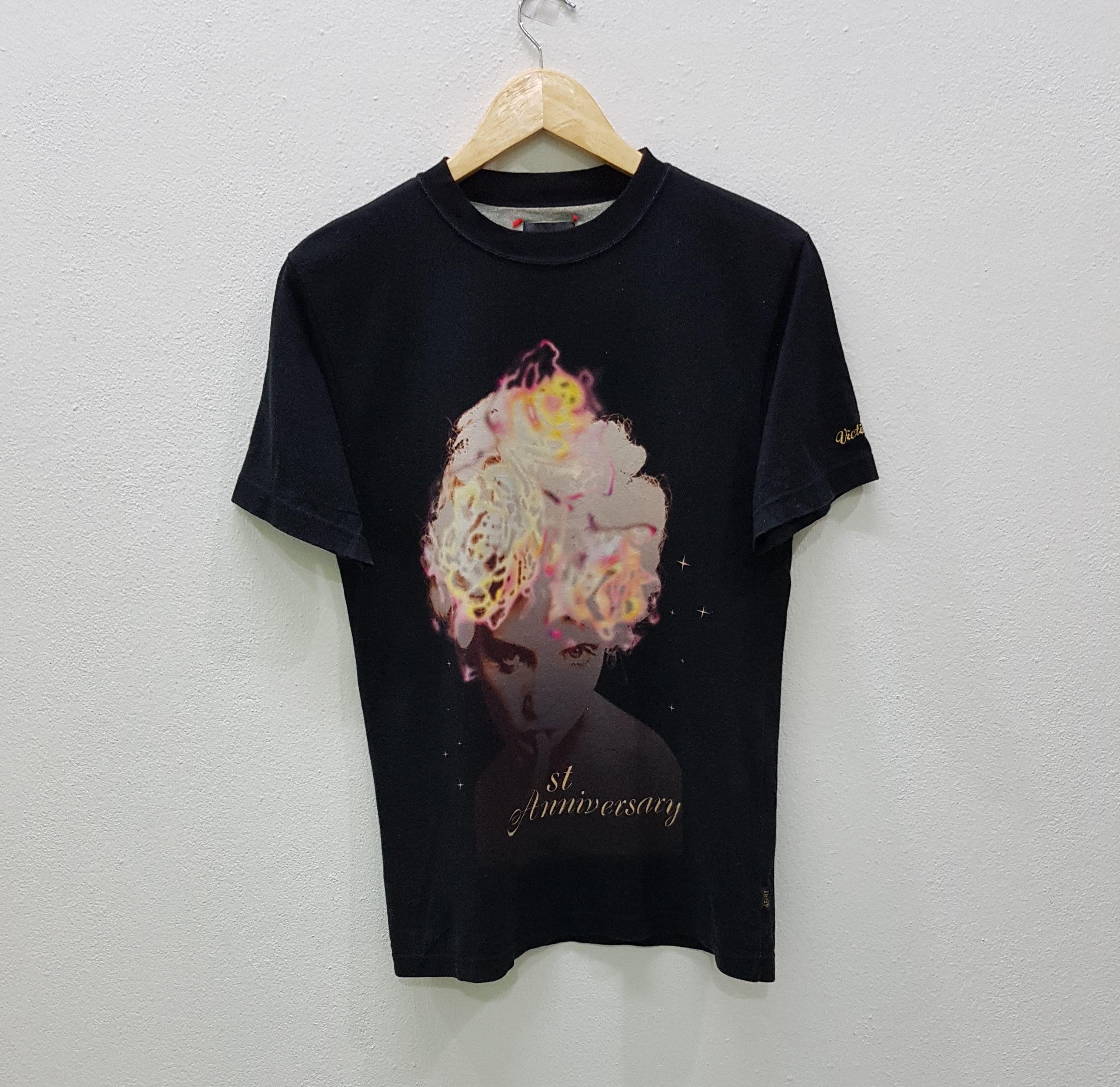 Japanese Brand Victim St Anniversary T-shirts Made in Japan Size US M / EU 48-50 / 2 - 1 Thumbnail
