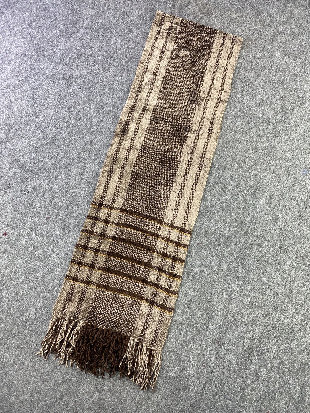 Barneys New York BARNEYS NEW YORK Scarf/Muffler/Neckwear -T260 Size ONE SIZE - 2 Thumbnail