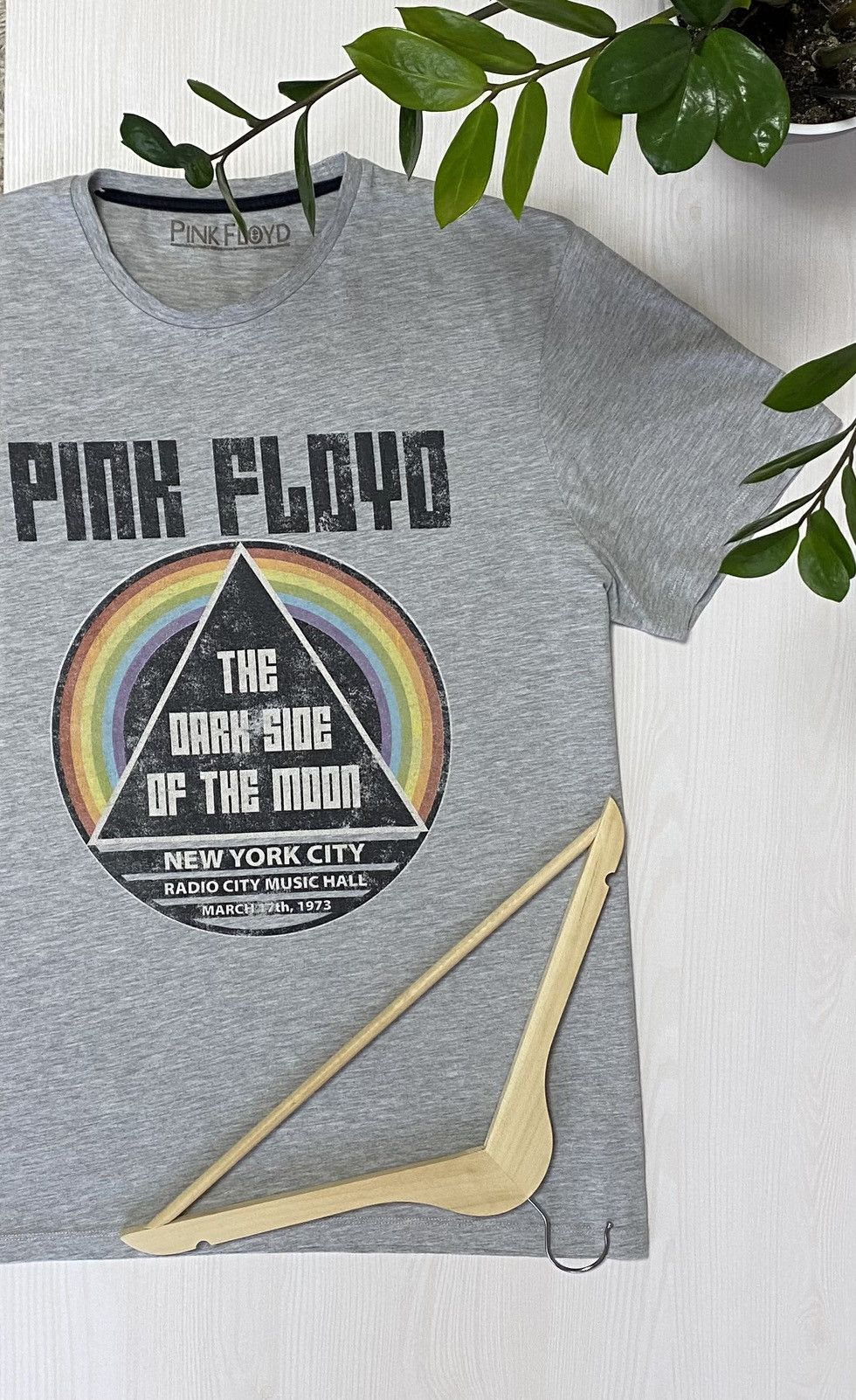 Band Tees × Pink Floyd × Vintage Vintage Pink Floyd Dark Side Of The Moon 2000s t-shirt y2k Size US M / EU 48-50 / 2 - 1 Thumbnail