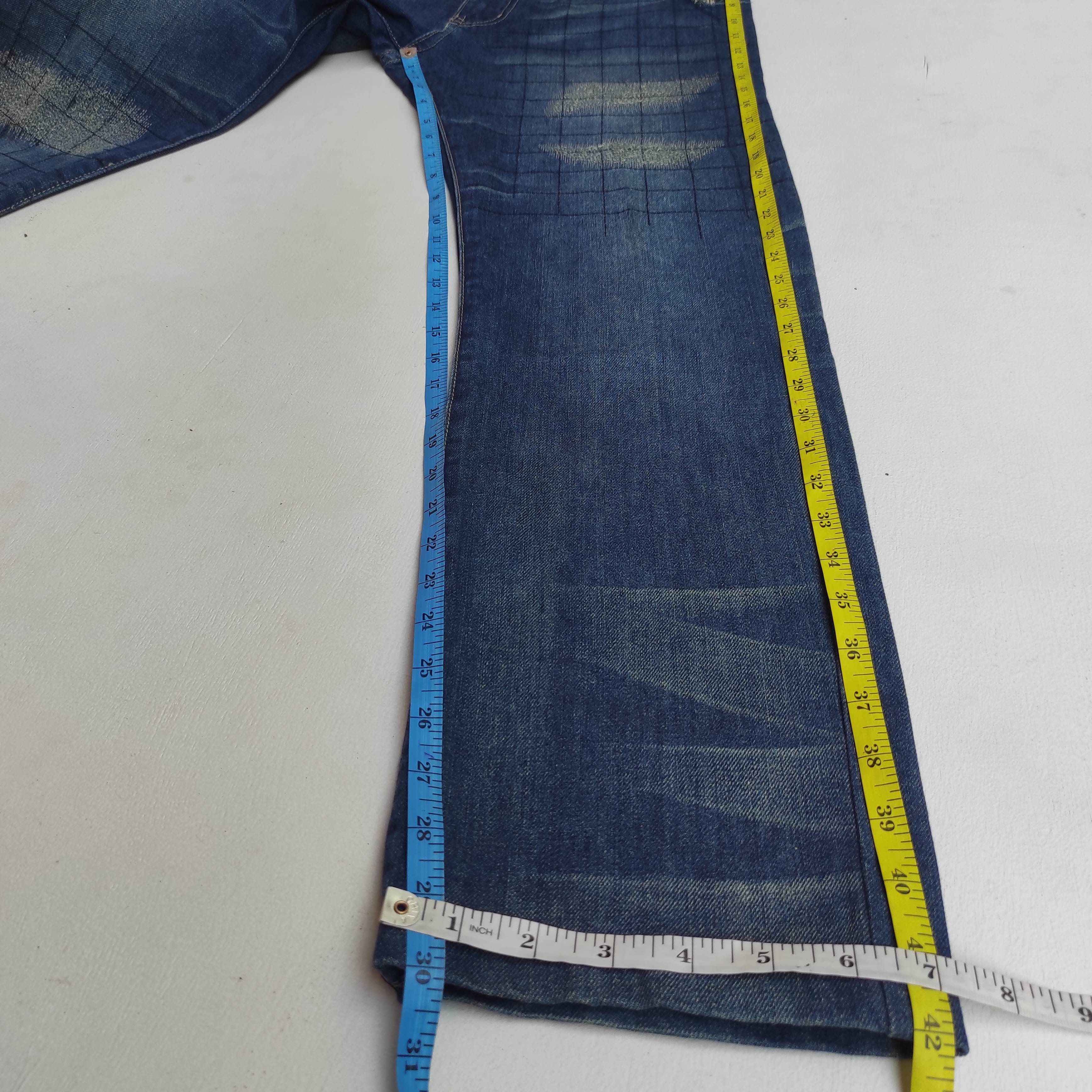 Neighborhood Neighborhood NBHD Basic Savage Denim Distressed Effect Size US 30 / EU 46 - 23 Thumbnail