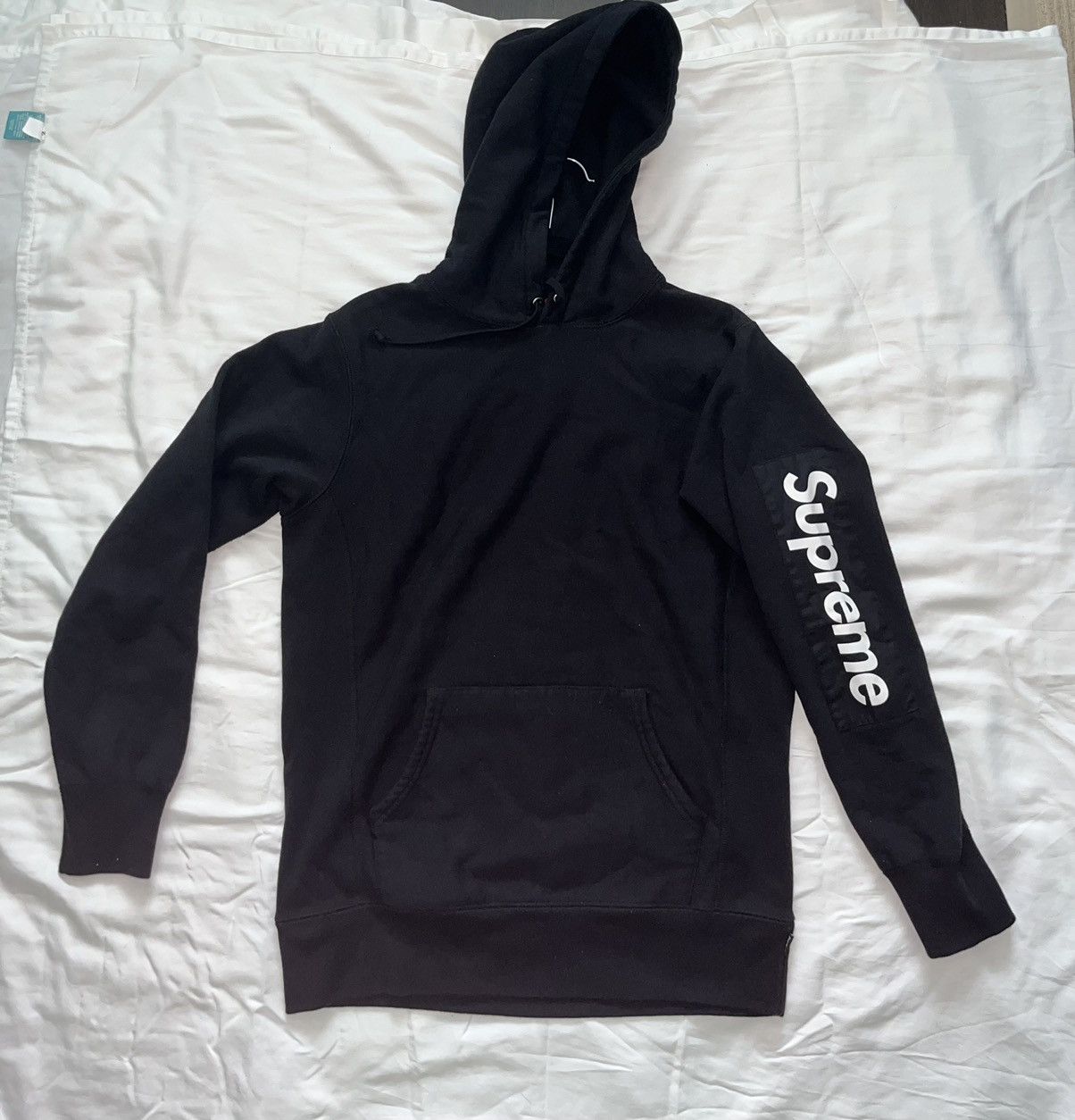 Supreme hoodie sleeve on sale