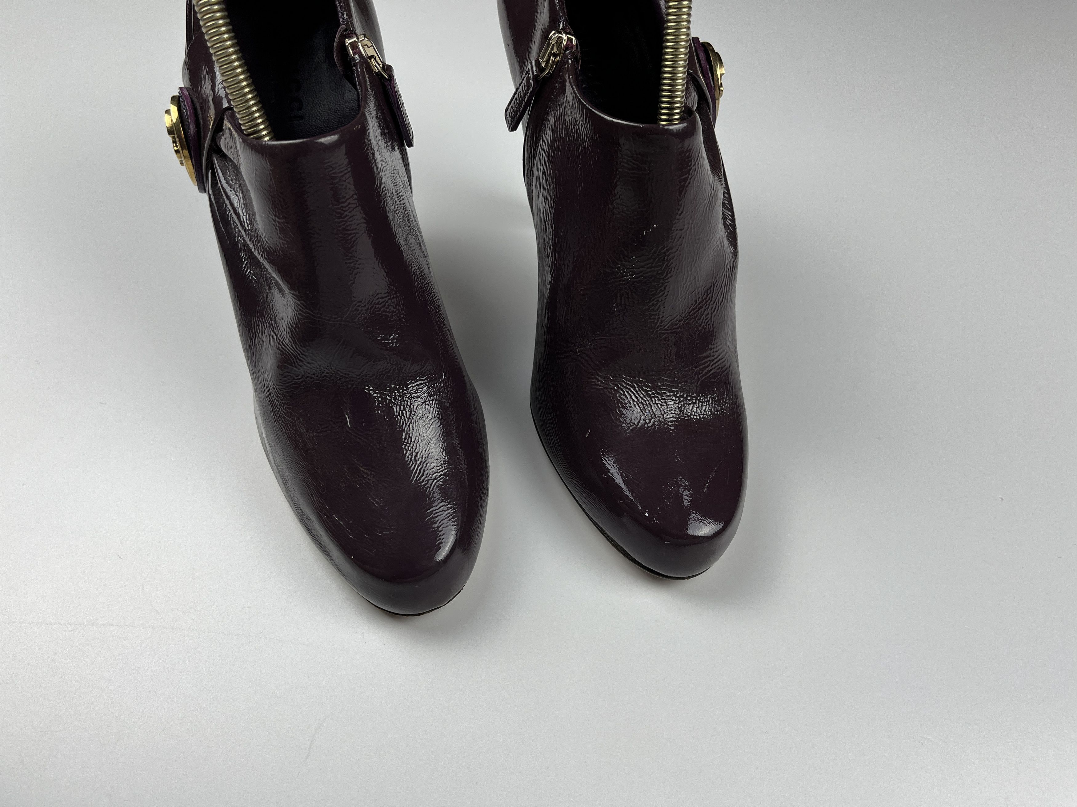 Gucci Gucci Purple Hysteria Leather Crest Gold Medallion Bootie Size US 8.5 / IT 38.5 - 6 Thumbnail