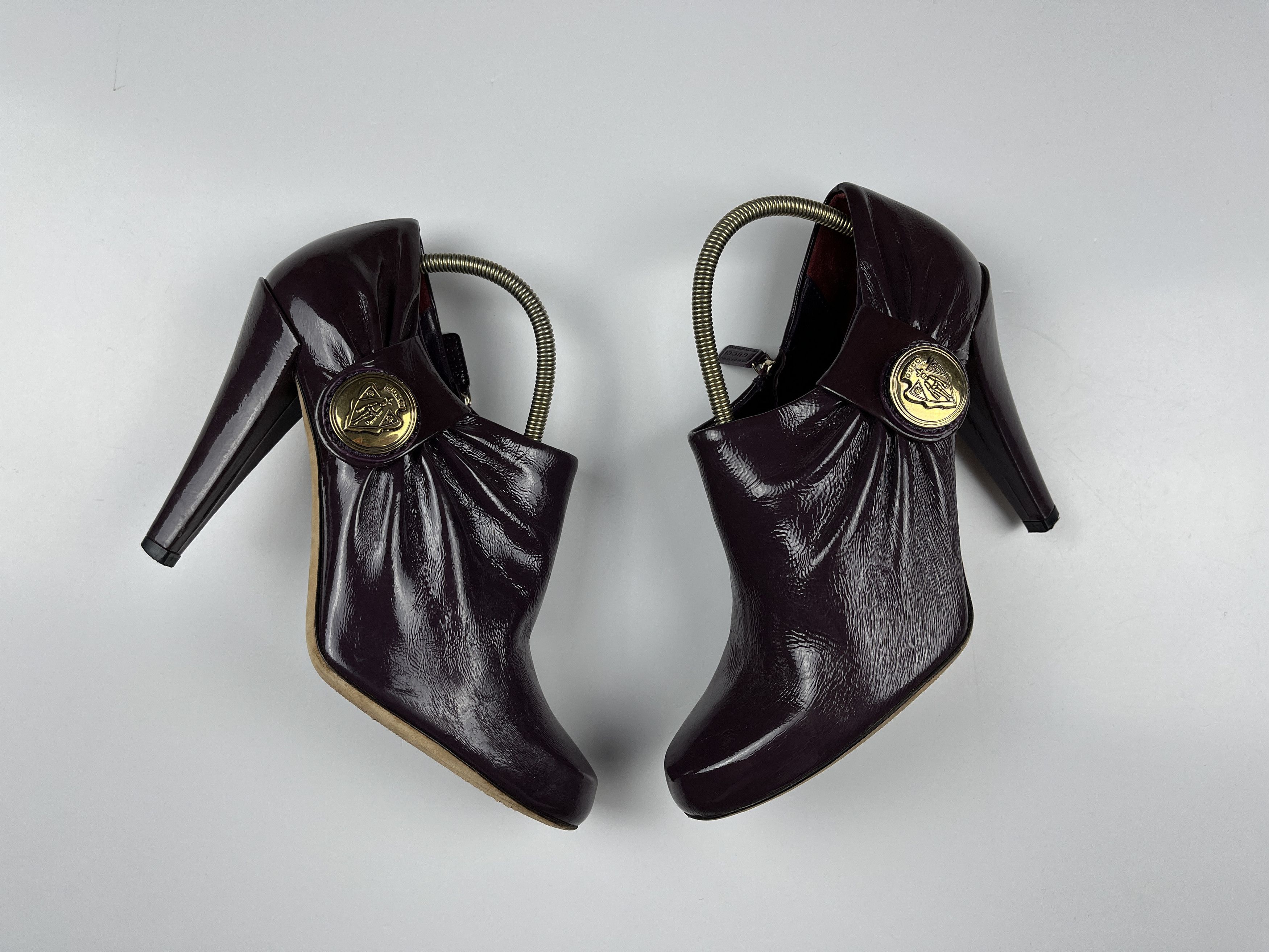 Gucci Purple Hysteria Leather Crest Gold Medallion Bootie