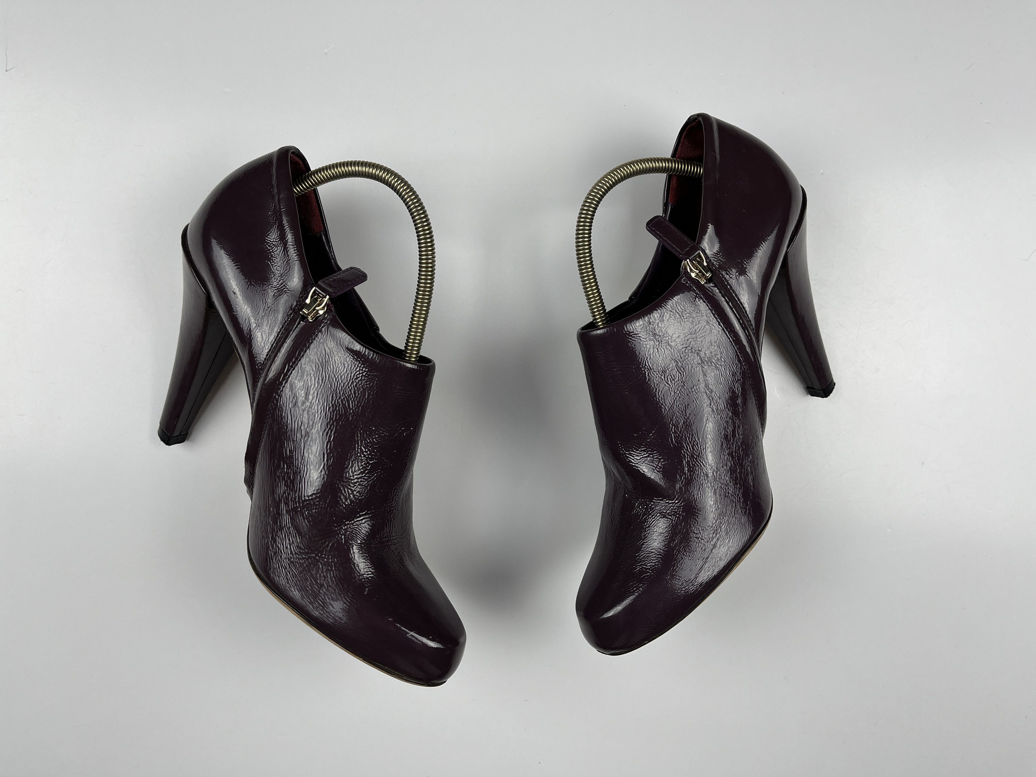 Gucci Gucci Purple Hysteria Leather Crest Gold Medallion Bootie Size US 8.5 / IT 38.5 - 2 Thumbnail