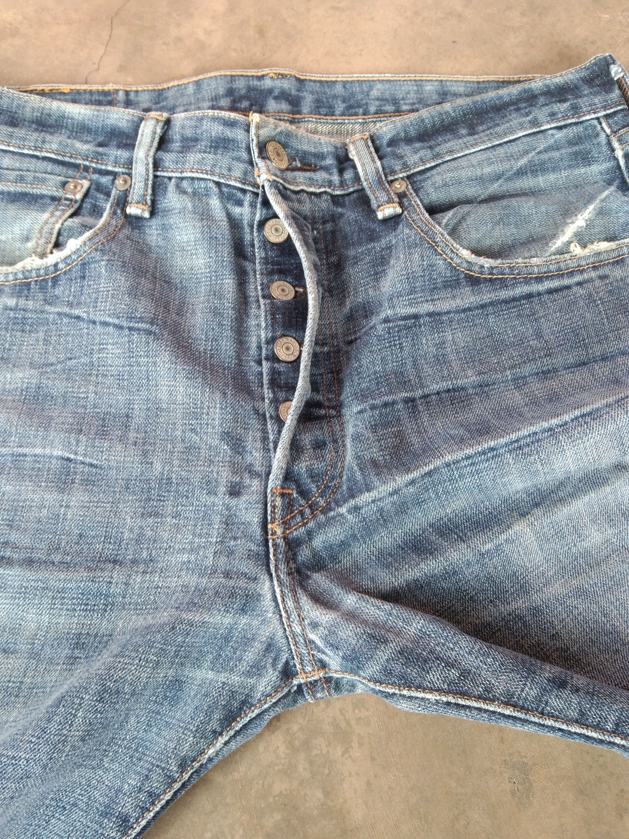 Levi's Vintage Levi's 501 Faded Distressed Jeans 33x31 Size US 33 - 6 Thumbnail