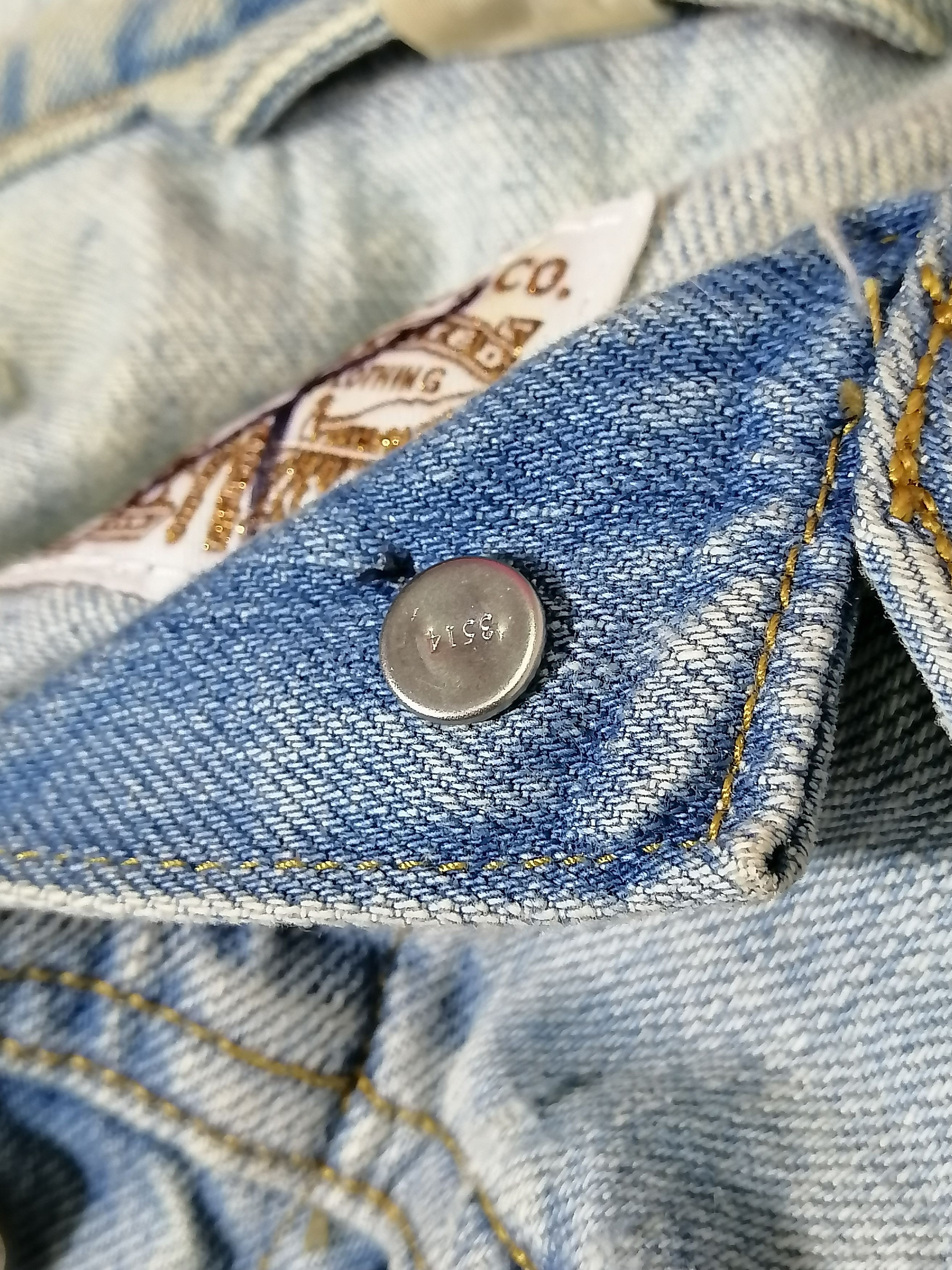 Levi's × Levi's Vintage Clothing Levi's 3514 Sleeveless Denim Jacket Size US S / EU 44-46 / 1 - 9 Thumbnail
